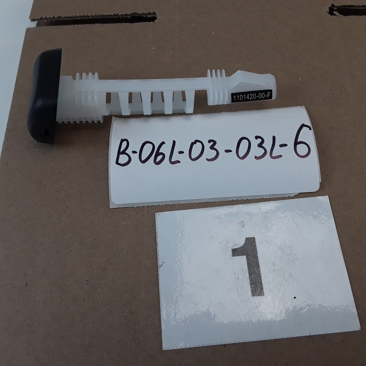 1101420-00-F Left 2nd Row Height Adjuster Guide For Tesla Model S Y 2020-2025