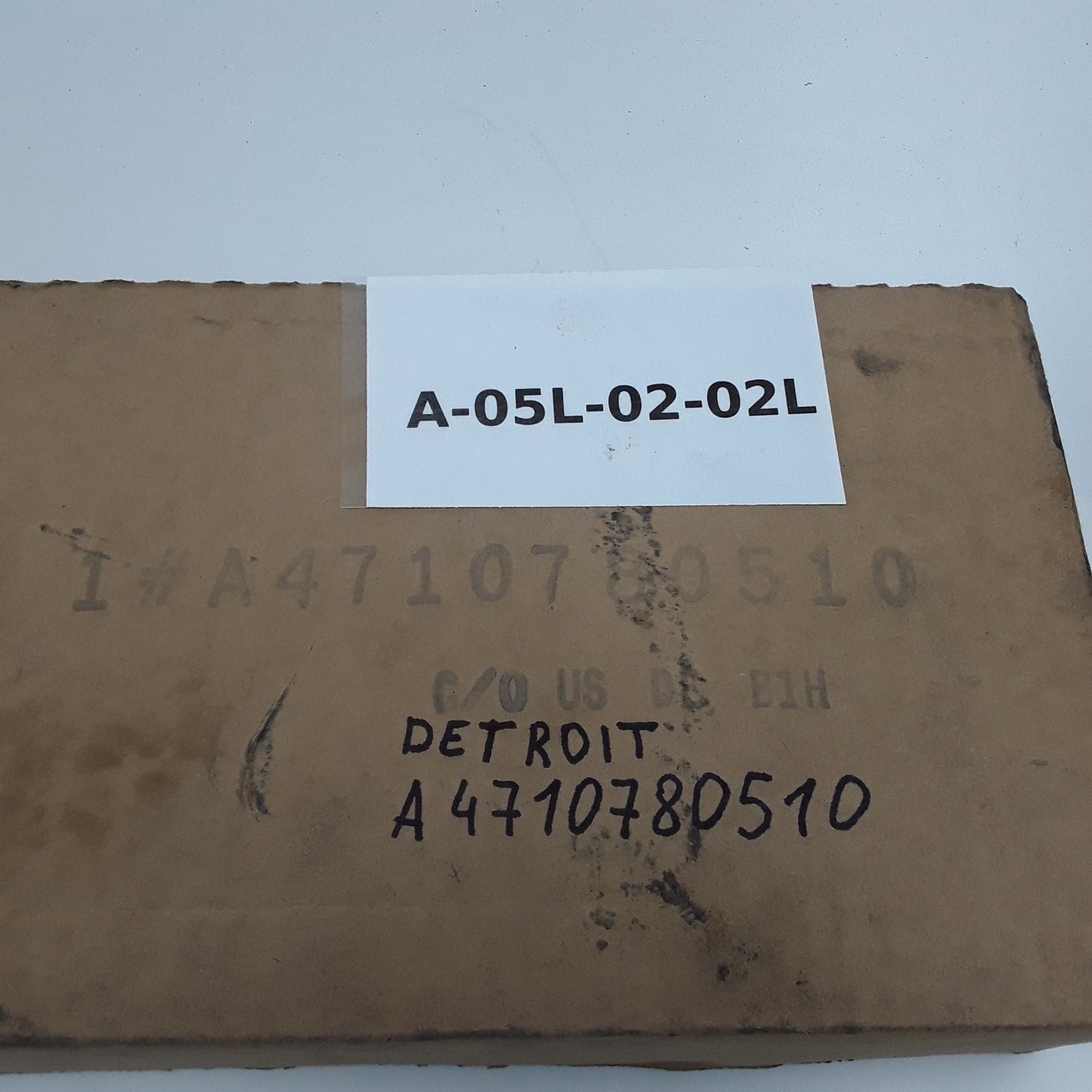 18SP725-GHG17 High Pressure Two-Filter Fuel Feed Lines For KM63 GEN2 DD13