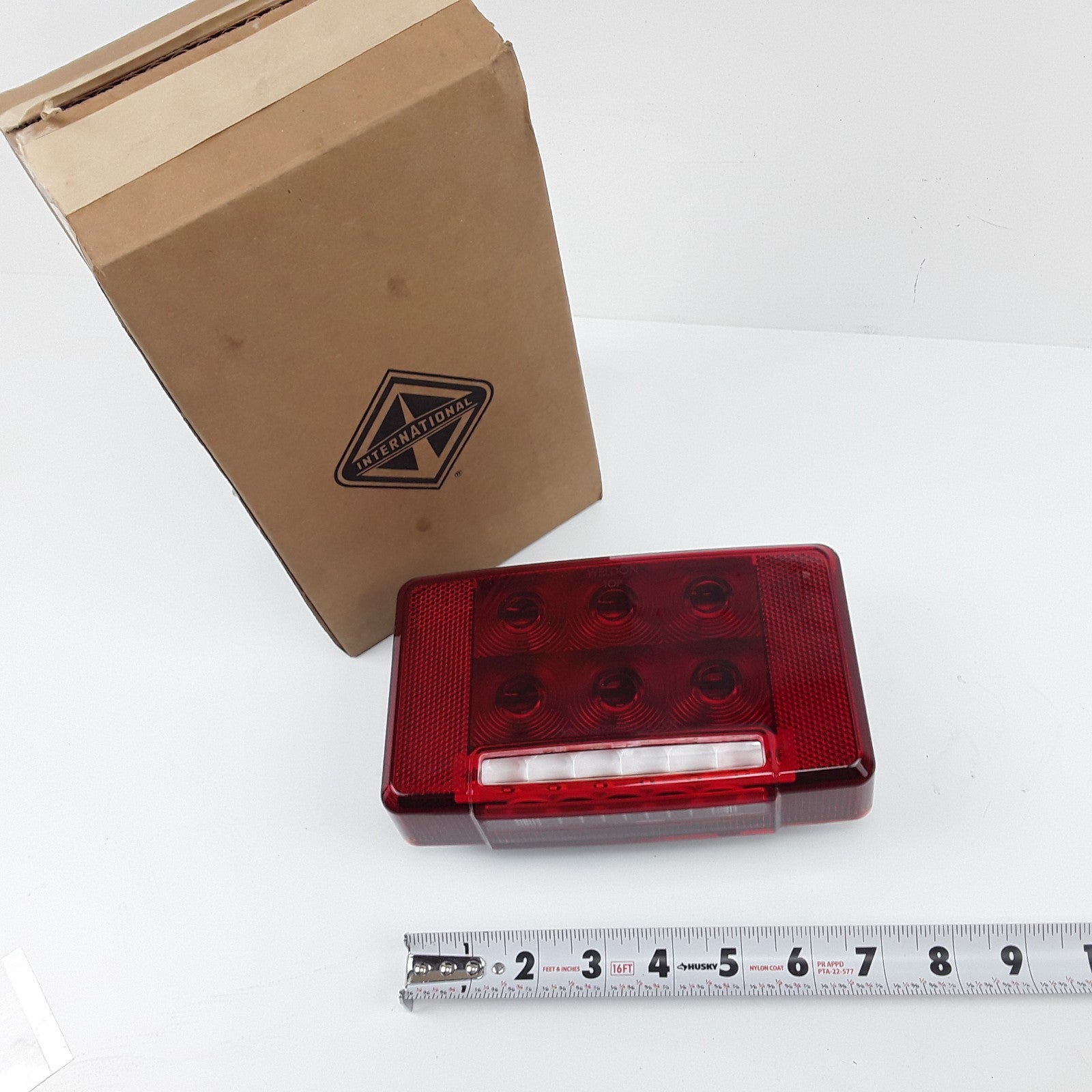 Genuine International Navistar 6107016C92 Right Brake Tail Light Combination