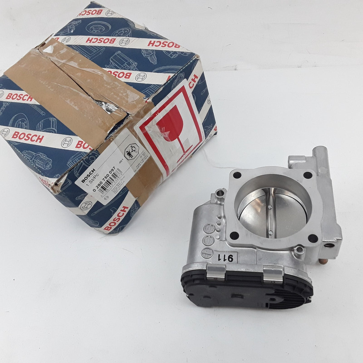 Fuel Injection Throttle Body Fits Volkswagen R32 Jetta Golf 1999 2000 2001-2005