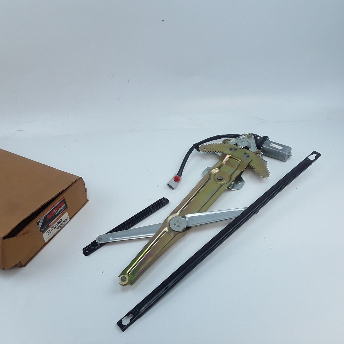 Cardone 82-1533DR Window Motor & Regulator Fits Honda CR-V (1997 1998 1999-2001)