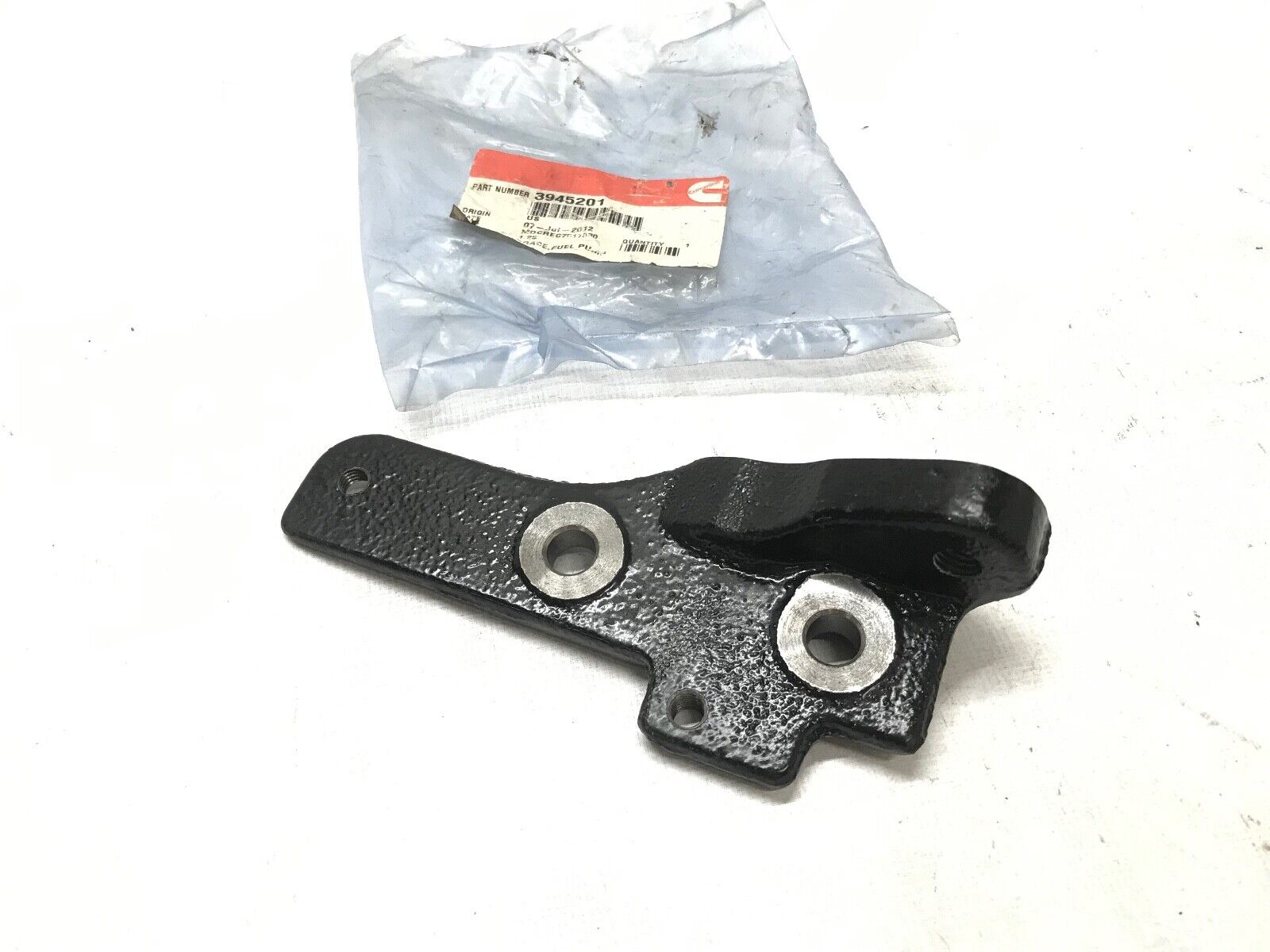 OEM CUMMINS INJECTION PUMP MOUNTING BRACKET 01-02 Dodge 5.9L 24V 3945201 BRACE - HotCarParts