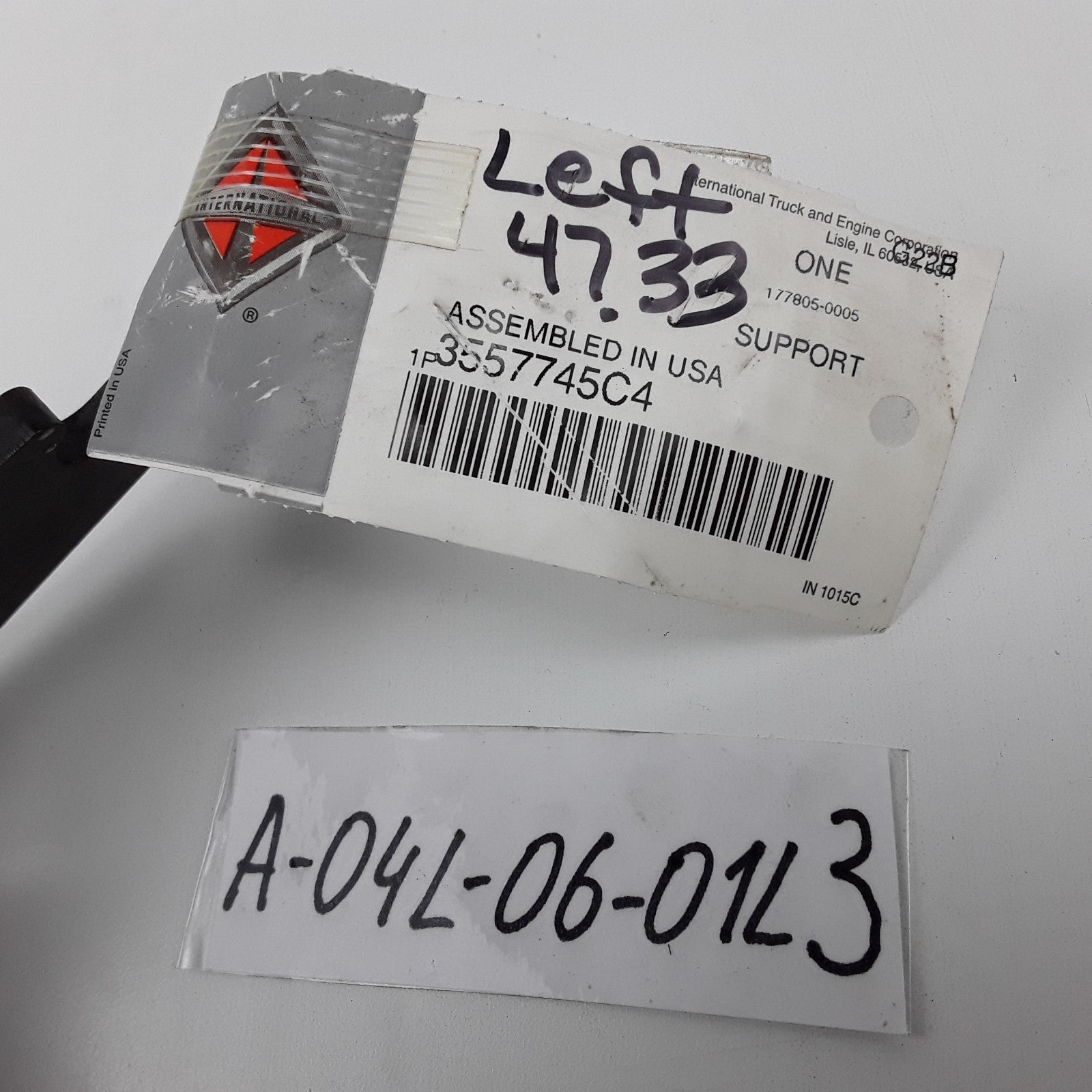 Support Assist Mounting Left-Hand LH Assembly For International OEM 3557745C4