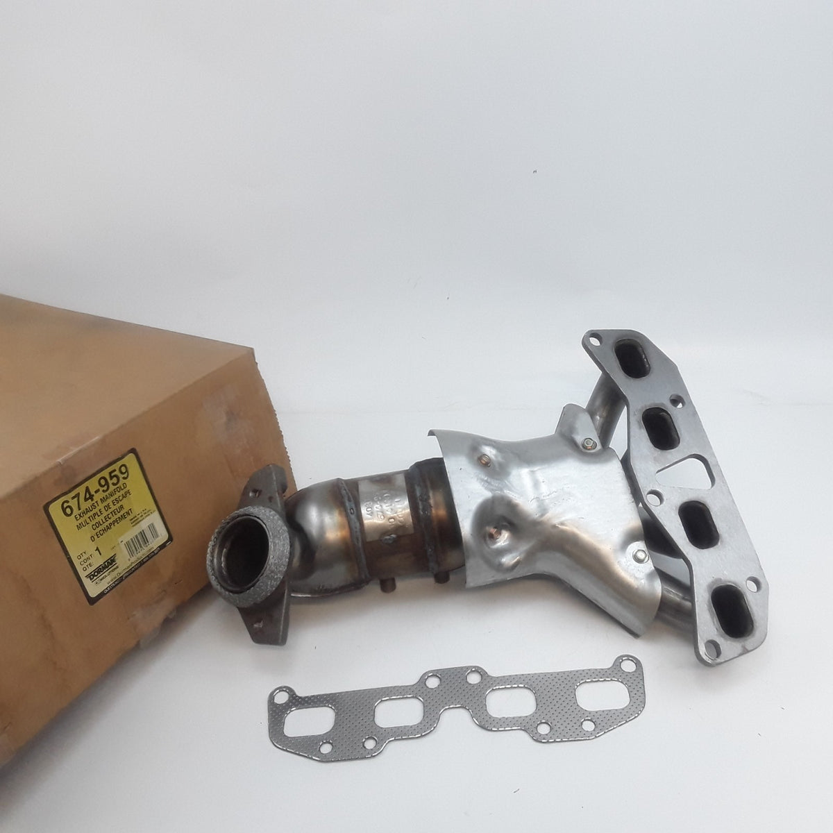 Dorman 674-959 Exhaust Manifold Converter Fits Nissan Sentra Altima (2005-2006)