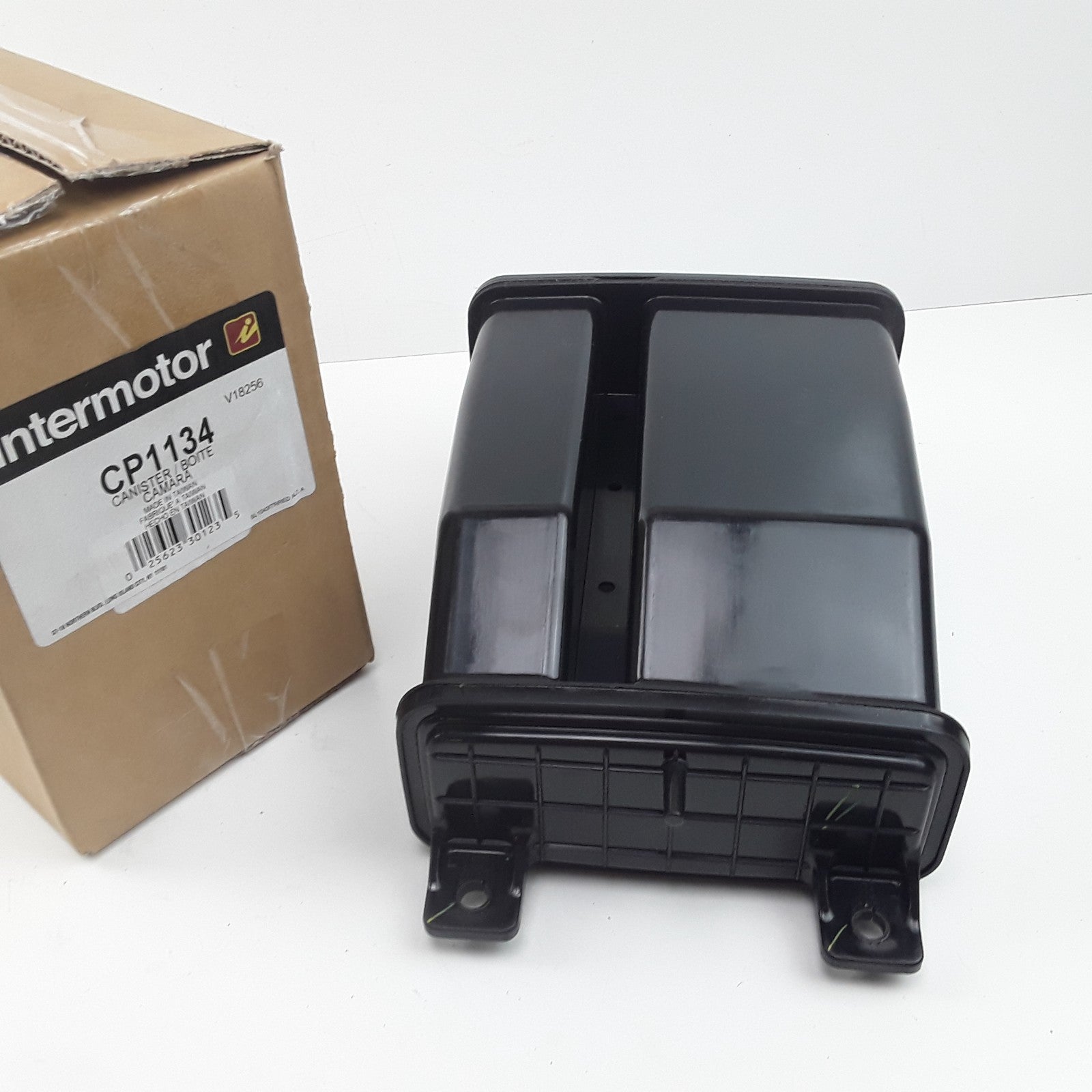 Vapor Canister Fits Nissan Pickup 240SX Pathfinder 1996 1997