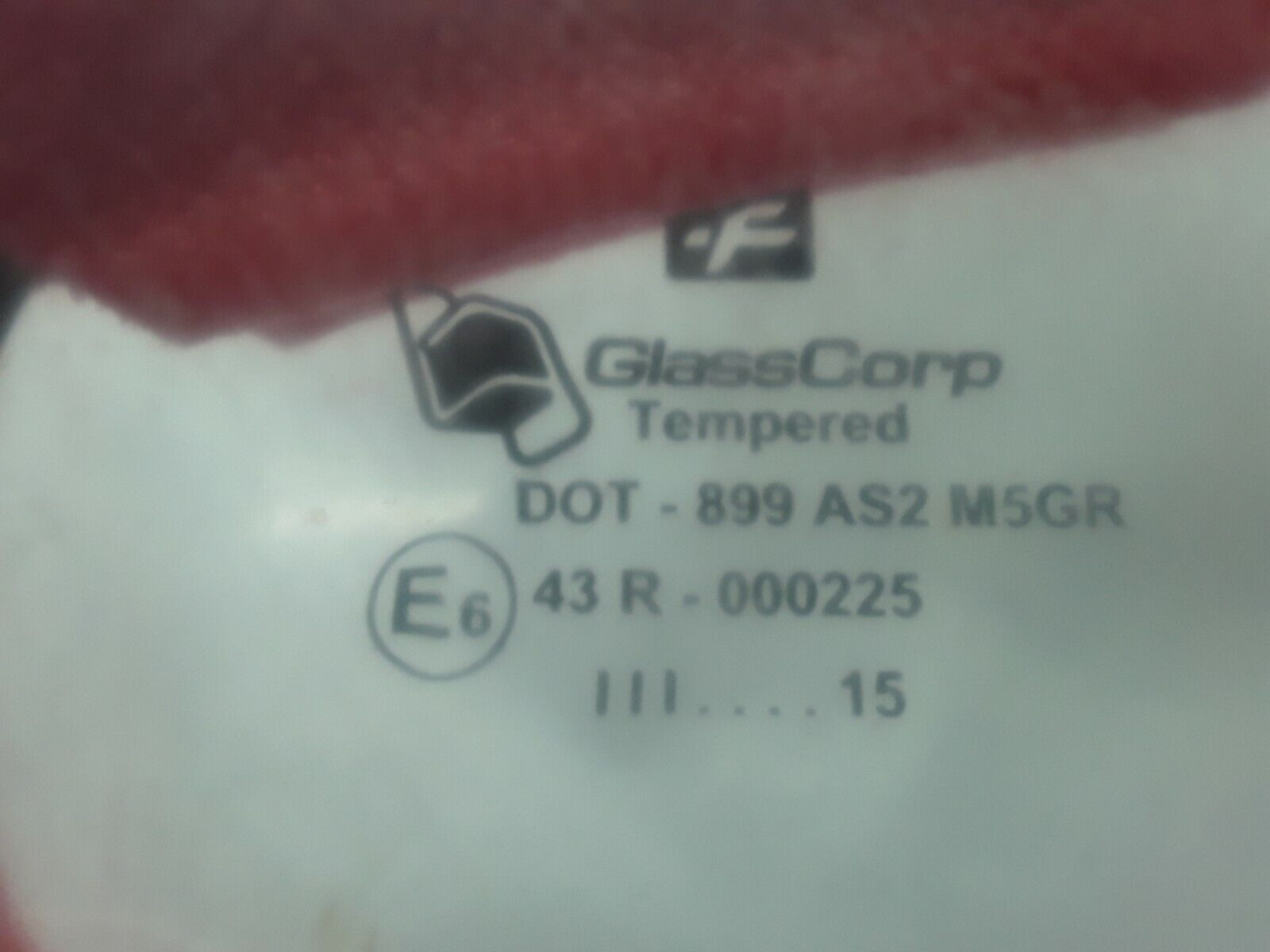 Yale 580083832 main window RH DOT-899 AS2 M5GR / 43R-000225 GlassCorp - HotCarParts