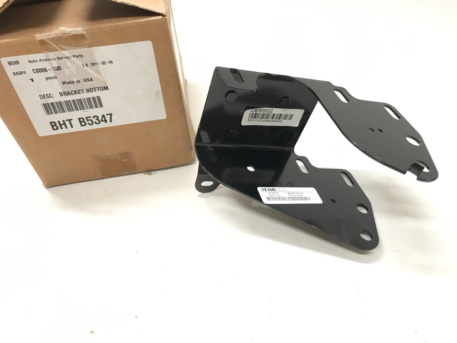 GENUINE BEHR BOTTOM RH BRACKET BHT-B5347 / C8066-100 FAST FREE SHIPPING - HotCarParts