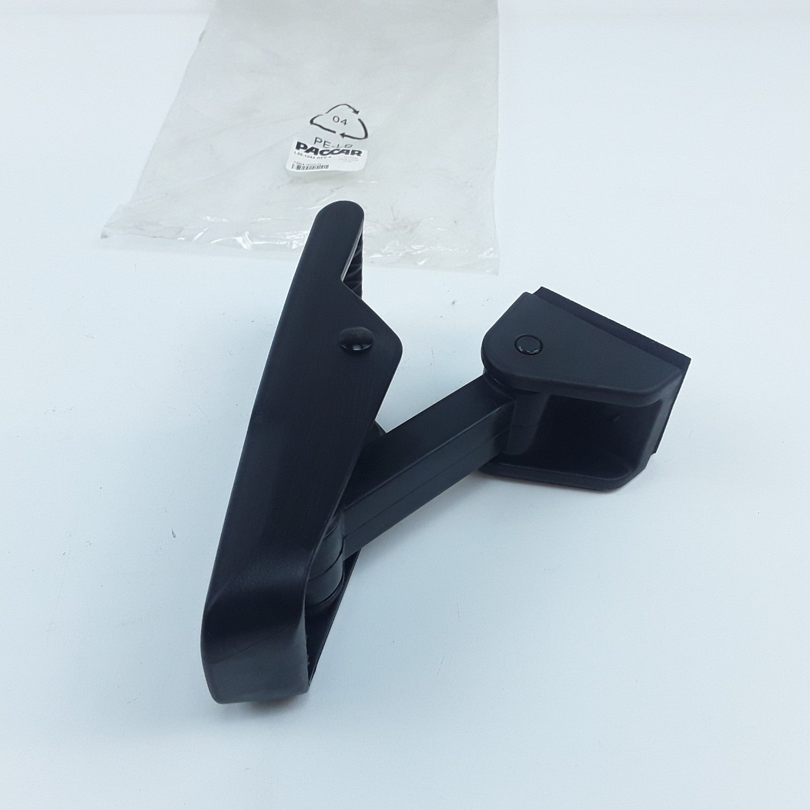 Genuine Hood Latch Assembly Black Fits Kenworth T680 Aero Models P/N L56-1042