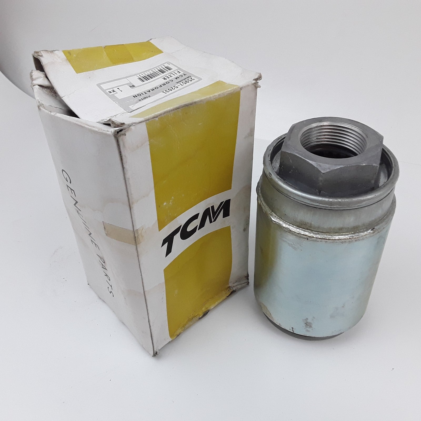 TCM 25957-52031 Hydraulic Suction Filter Forklift Fits FD35–50 / FG35–50