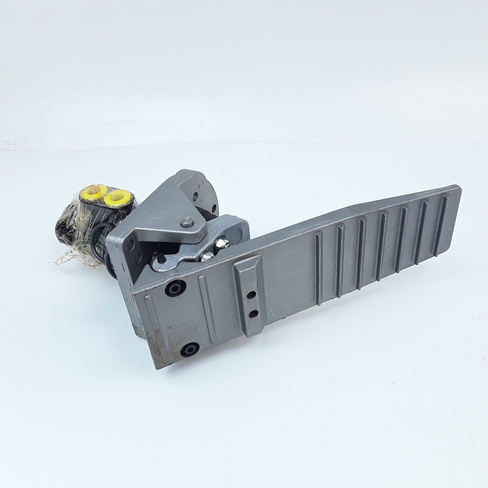 Foot Brake Valve Fits Forklifts Wheel-Loaders Forestry & Agriculture Vehicles