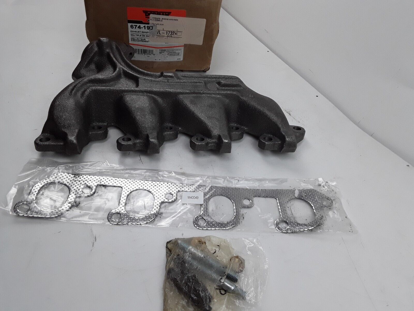 Exhaust Manifold Left W/Gasket, Hardware Dorman 674-193 For Ford,Mercury 1975-82 - HotCarParts
