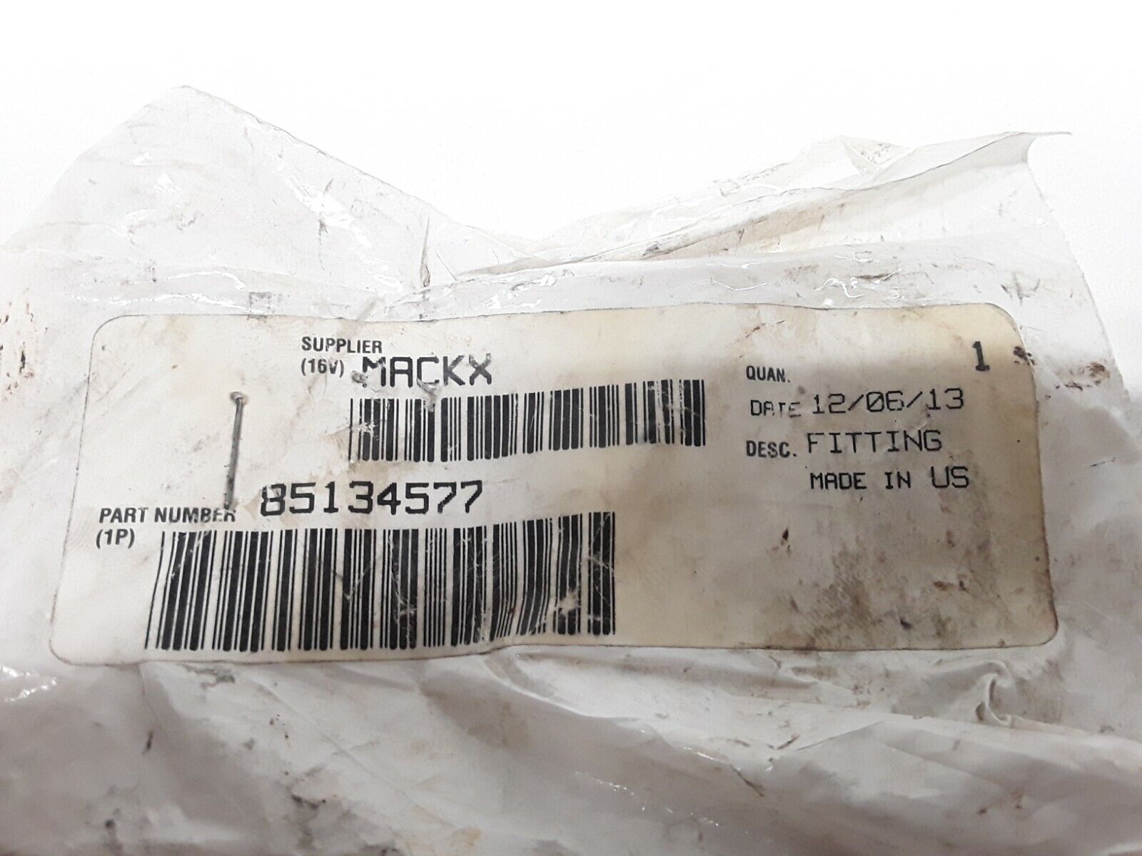 85134577 Mack FITTING / FAST FREE SHIPPING made in USA - HotCarParts