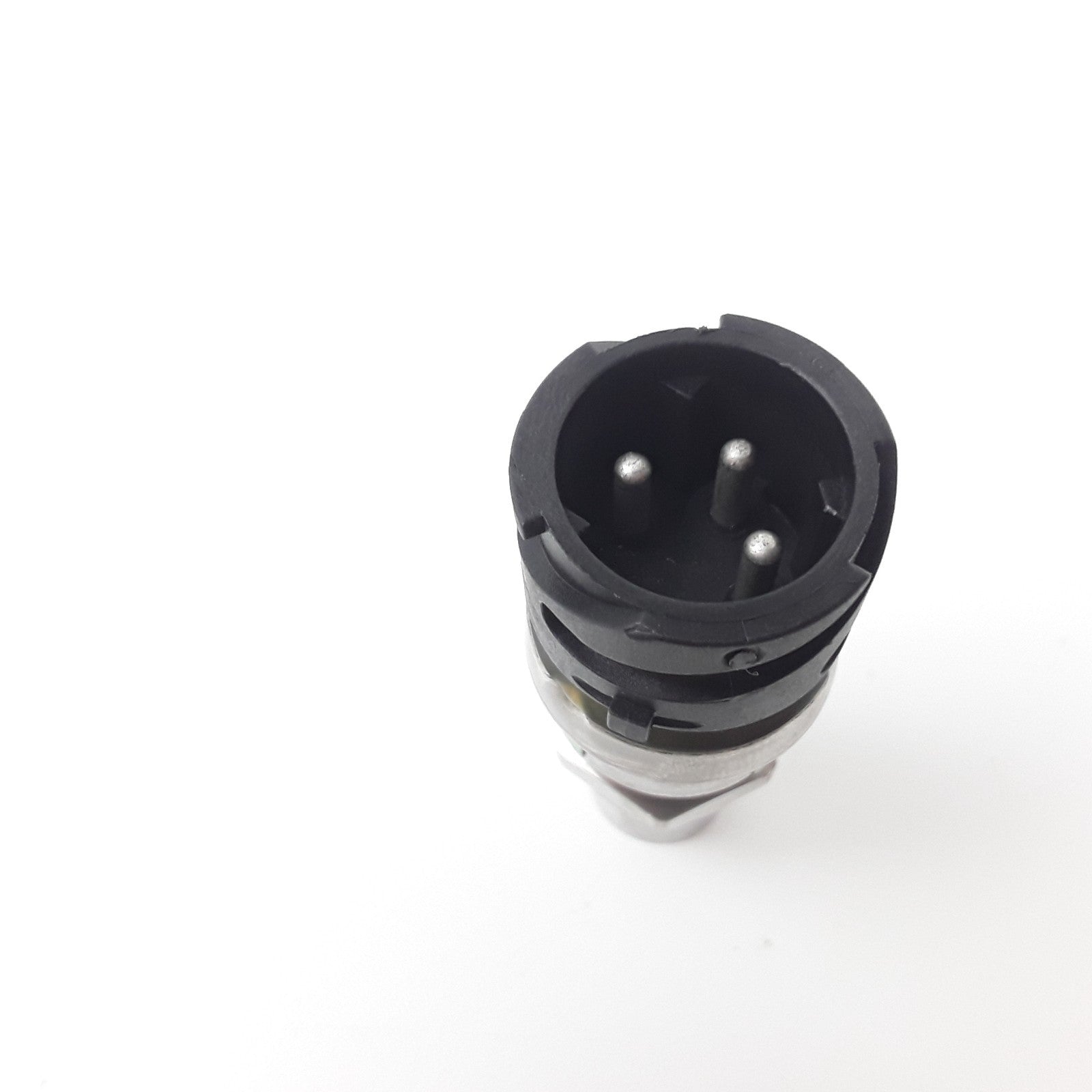 A/C Refridgerant Pressure Sensor Fits 21819082 Volvo VNL 15.0L-L6 2004-2017