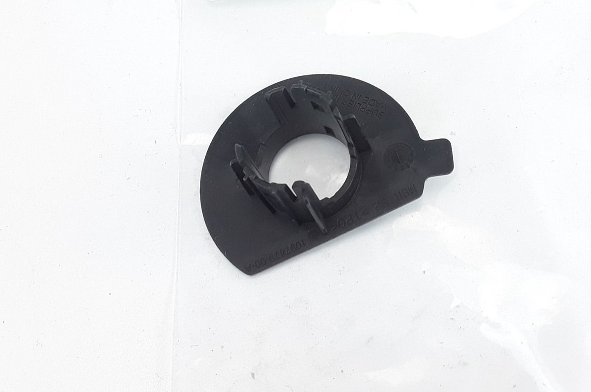 For Tesla Model S 2012-2021 Front Park Assist Retainer 1097479-00-A OEM