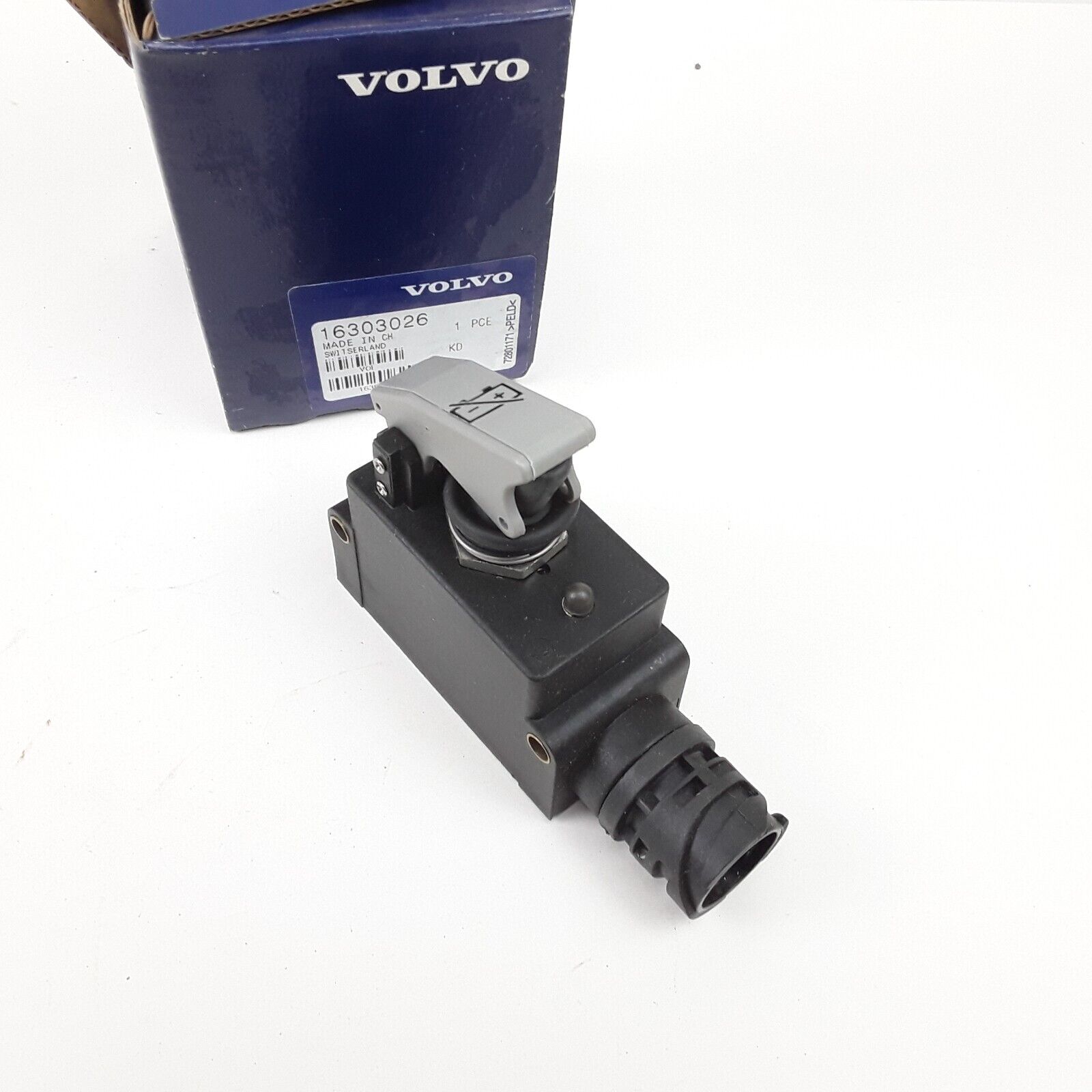 NEW Battery Disconnect Switch VOE16303026 OEM Volvo 16303026 Fits L260H