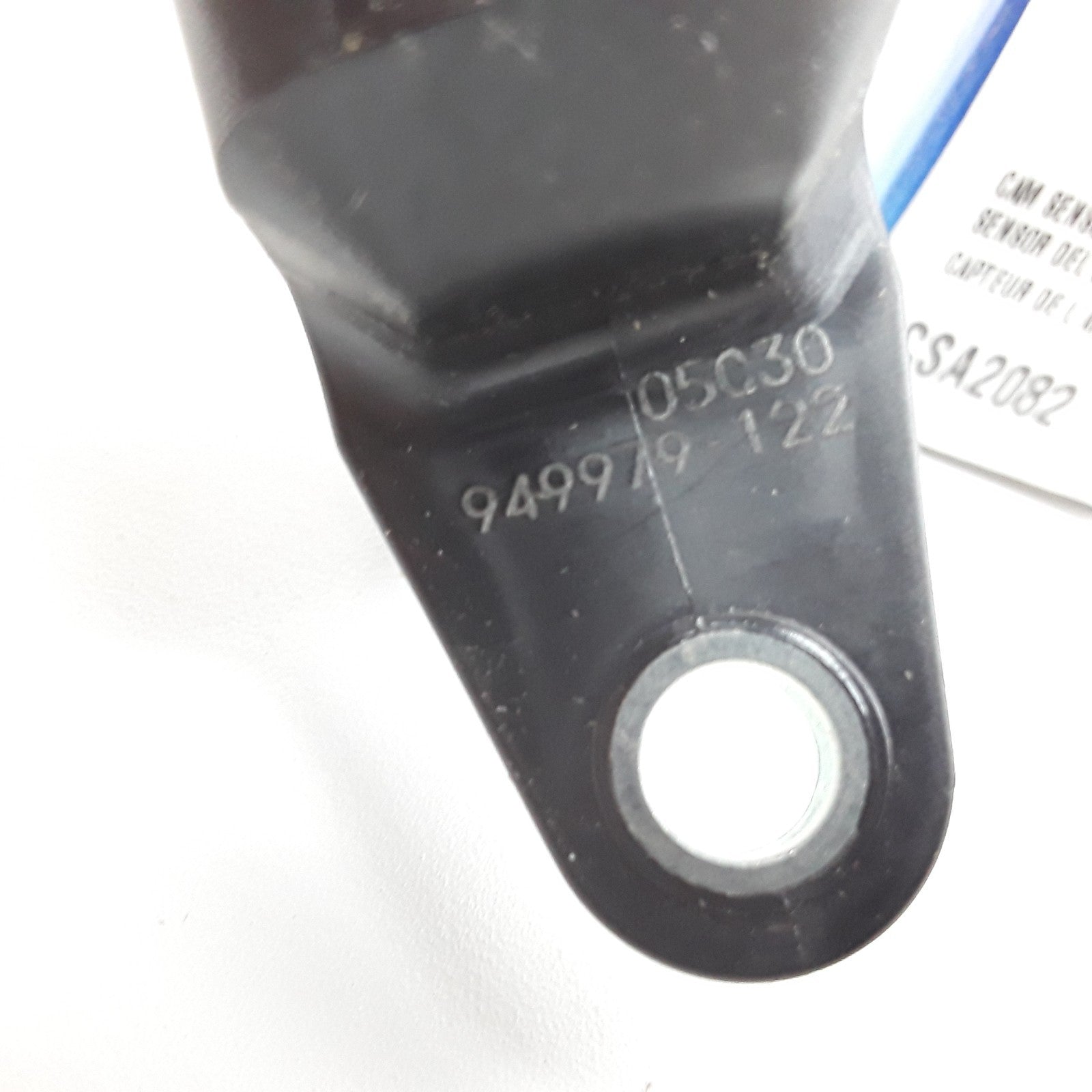 Carquest CSA2082 Camshaft Position Sensor For Isuzu Rodeo Axiom (2002 2003 2004)