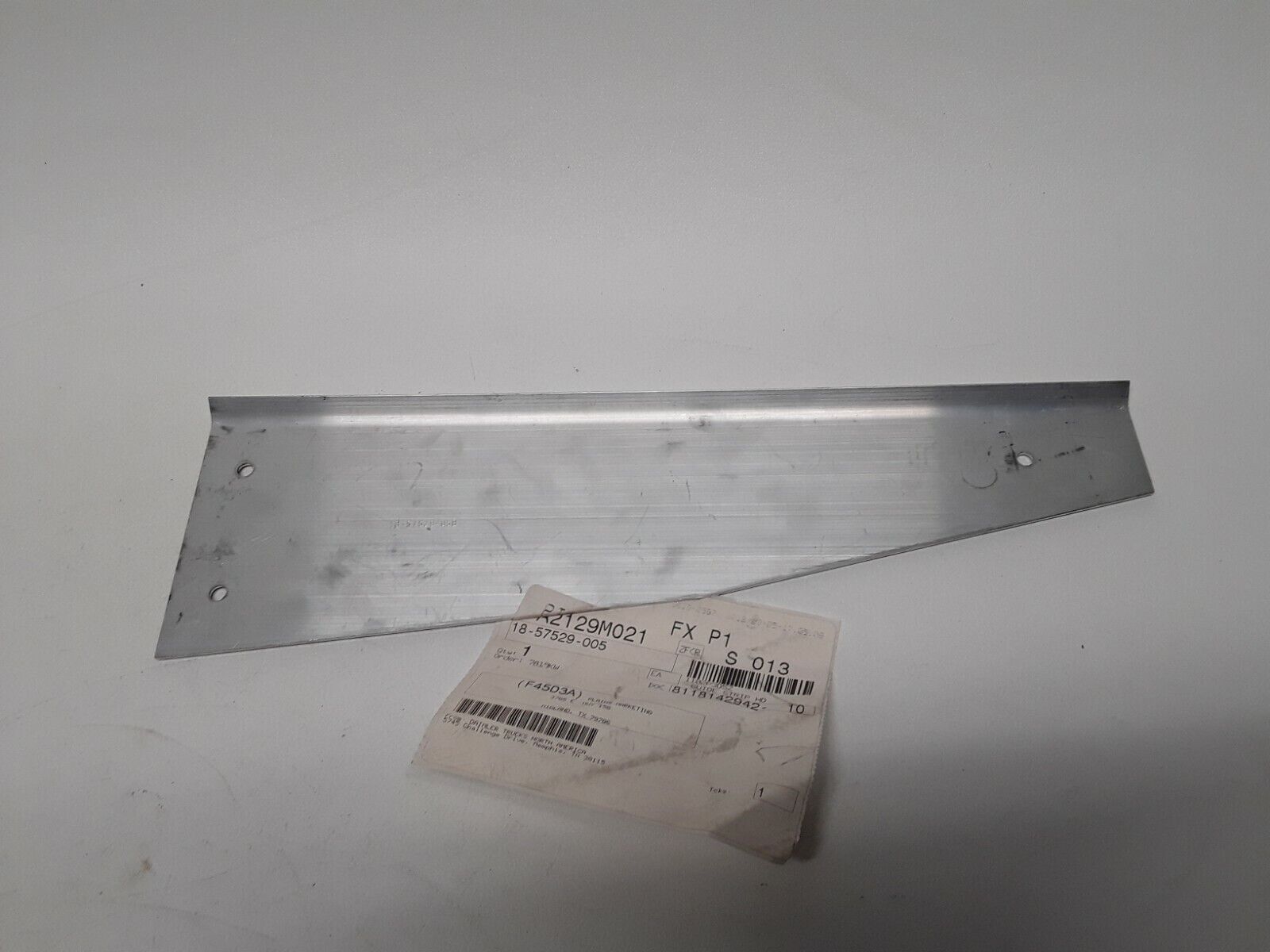 FREIGHTLINER GUIDE STR 18-57529-005 / 18-57529-05B FAST FREE SHIPPING - HotCarParts
