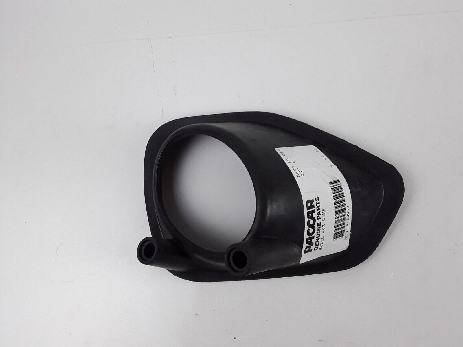 Fits Kenworth N18-1005R Bezel Aux Lamp, Kw Mlu Paccar Fast Free Shipping - HotCarParts