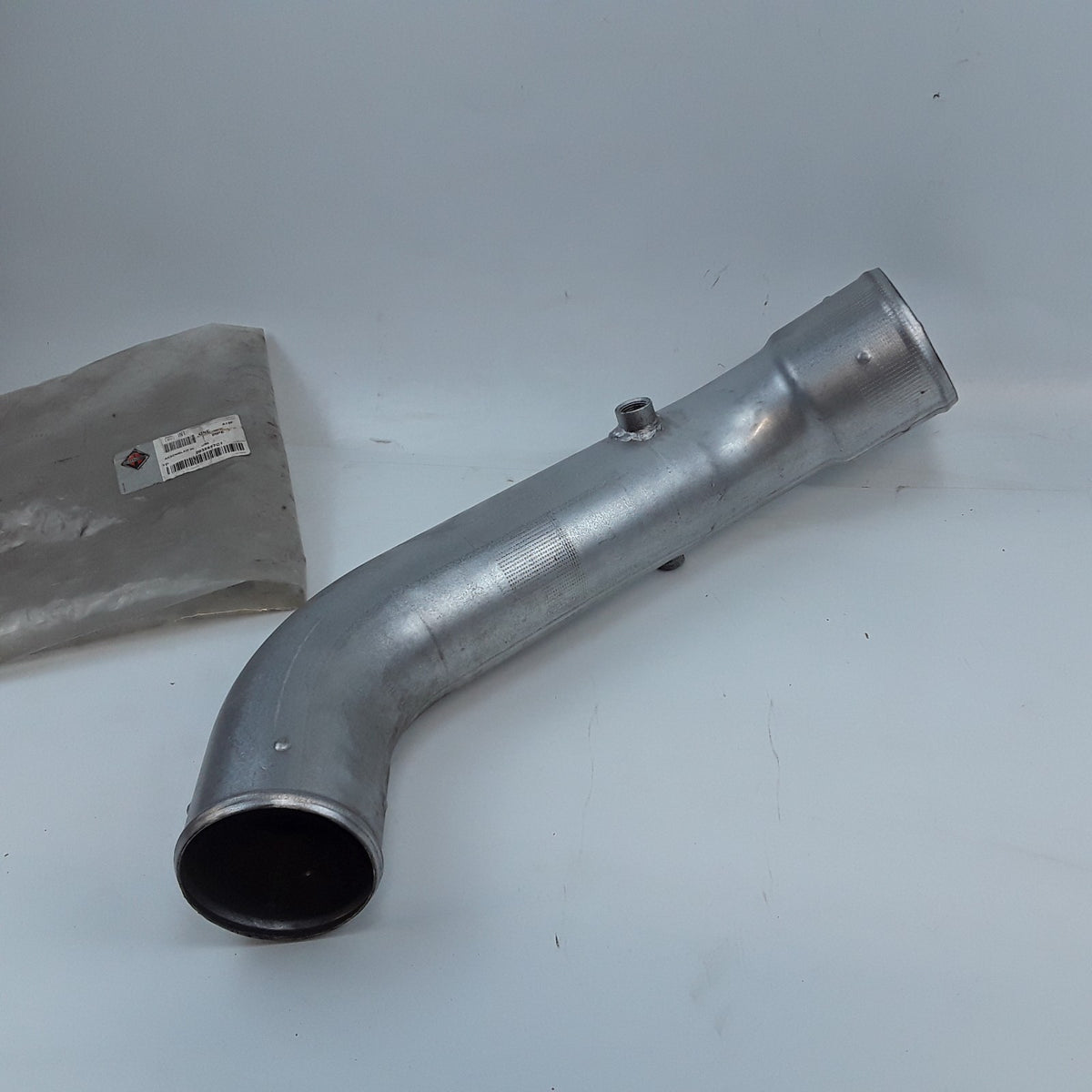 International 2035957C1 Multi-Purpose Pipe Fits International Navistar Trucks