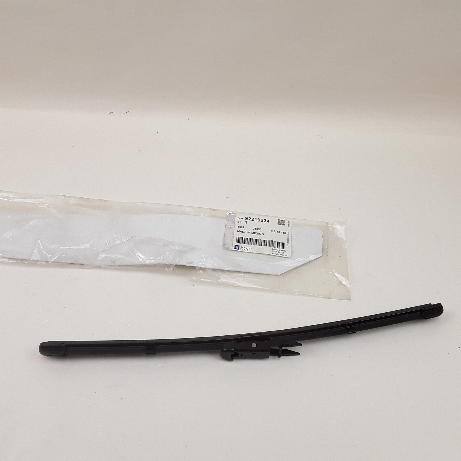 Acdelco 92219234 Windshield Wiper Blade for Chevrolet Caprice Pontiac G8 2008-17