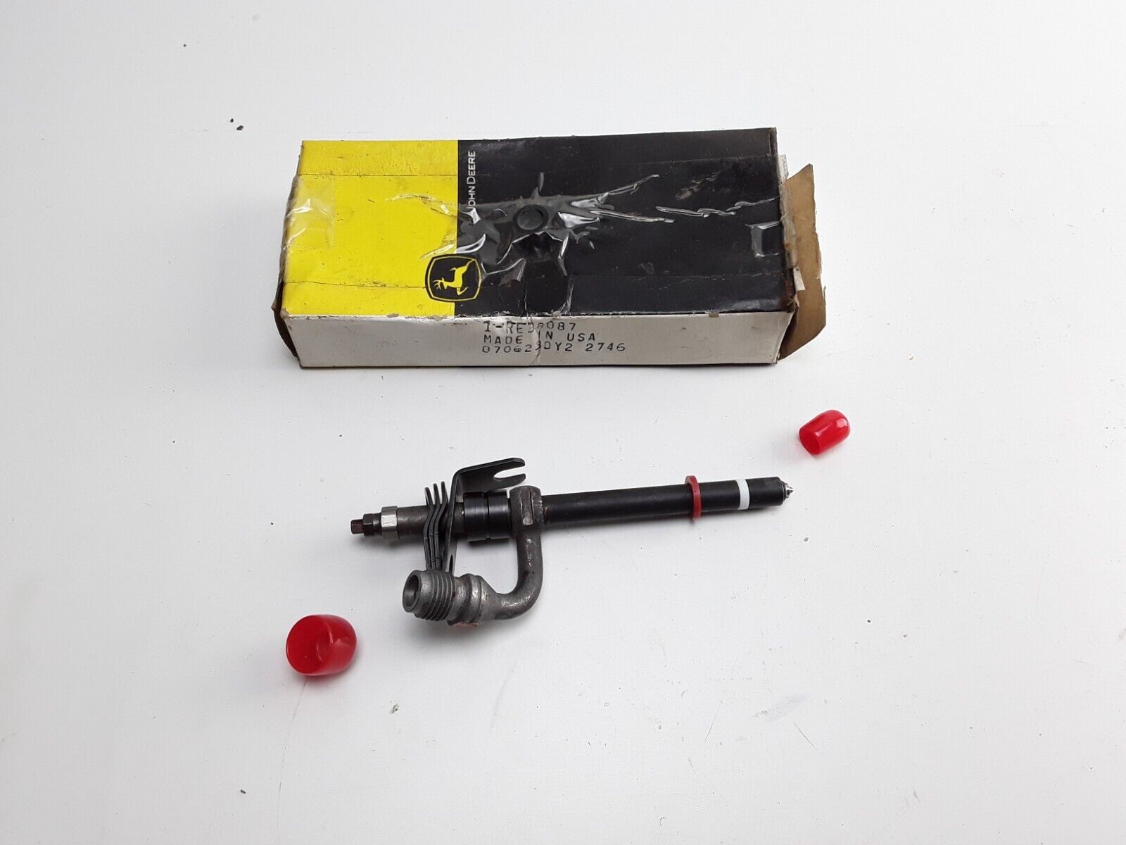GENUINE John Deere RE38087 Pencil Fuel Injector 3029D,4039T, 4045T, 6059T, 6068T - HotCarParts