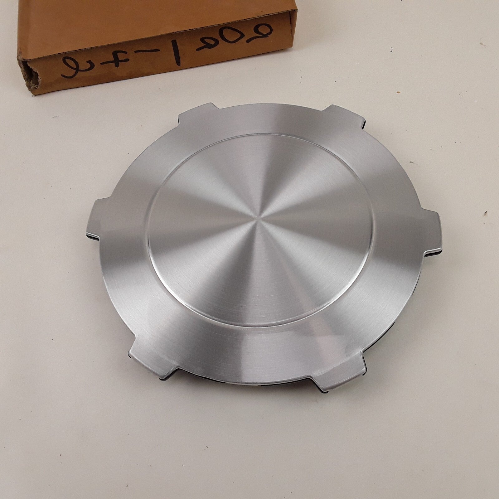 Wheel Center Cap Fits GMC Sierra 1500 HD Yukon XL 1500 Sierra 1500 (2004-2007)