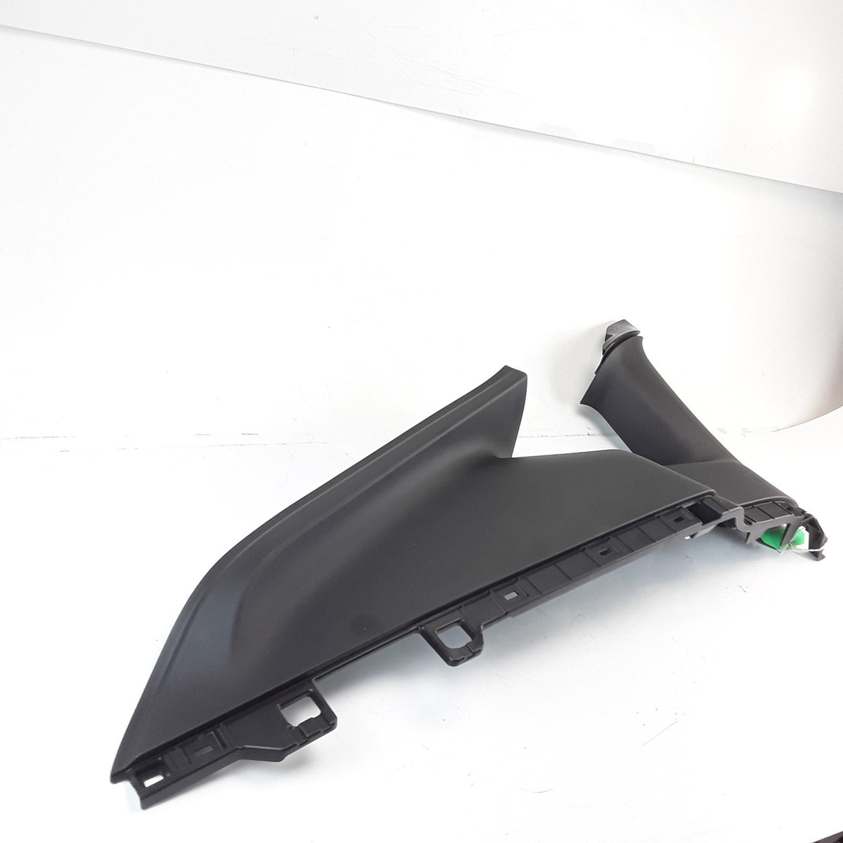 1494608-00-I Left C-Pillar Upper Trim 7-Seater For Tesla Model Y 2020-2025 OEM
