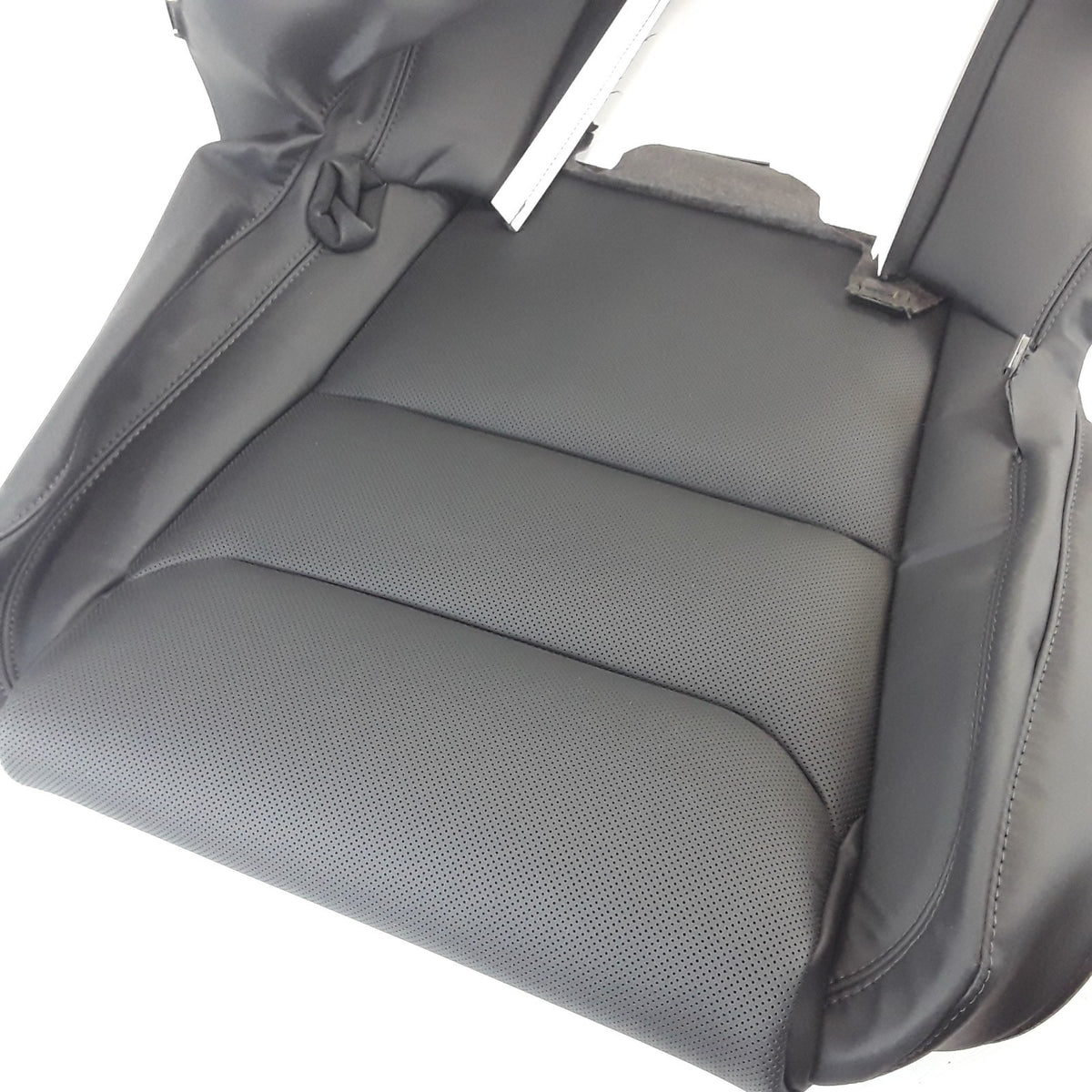 2117952-06-A LH Longrange Black 2nd Row Monopost Seat Cover Tesla Model X 21-25