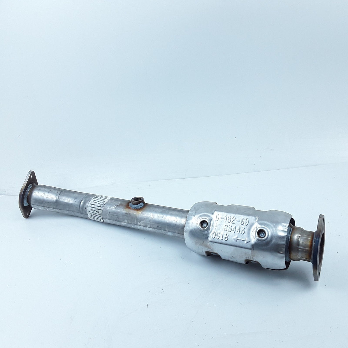 Direct-Fit Catalytic Converter Fits INFINITI QX56 Nissan Armada 2004 2005 2006