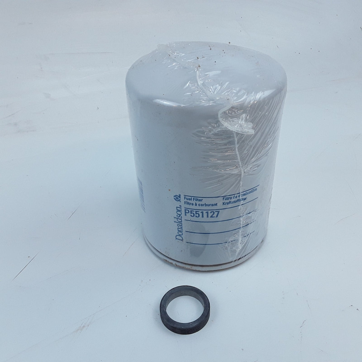 Donaldson P551127 Spin-On Fuel Filter TF1355 4025230 43943356 FF990 Z41 P1106