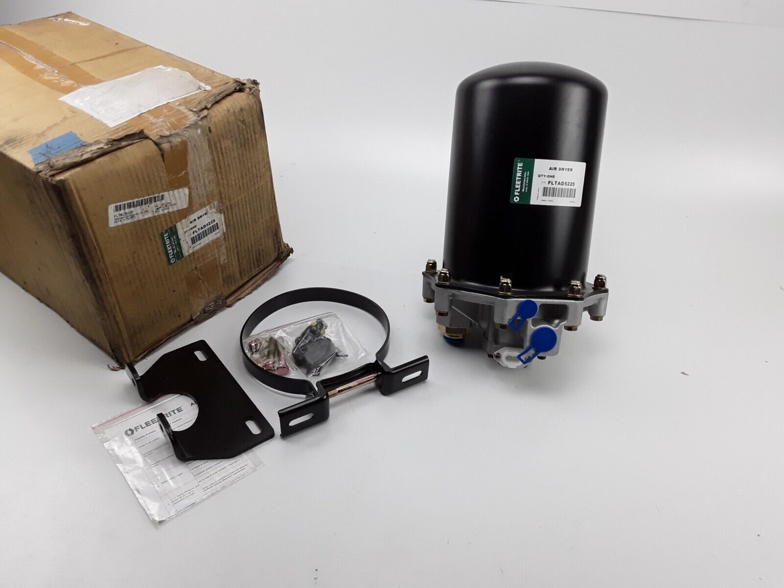 FLEETRITE FLTAD5225 12V AD9 Air Dryer BX065225X, 109685, 6814310115, 3615614C91 - HotCarParts