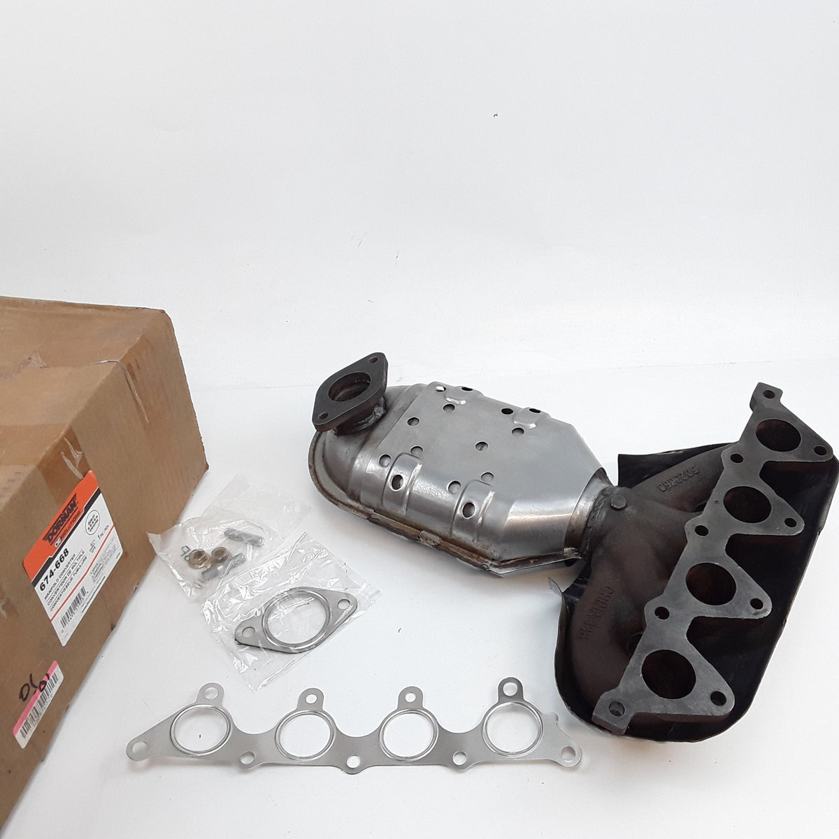 Manifold Converter Fits Dodge Verna Hyundai Accent 2001 2002 2003 2004 2005