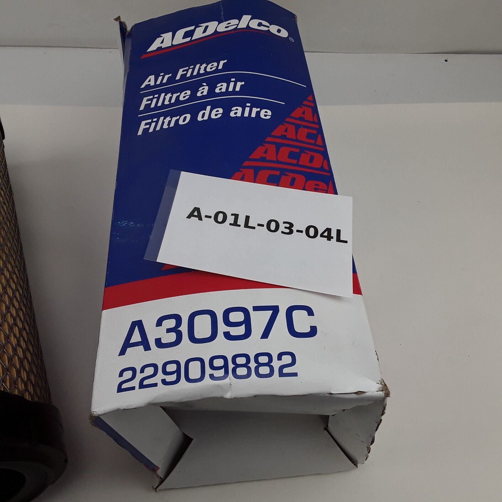 GM A3097C Original Equipment Round Engine Air Filter for Chevrolet, GMC 2001-15