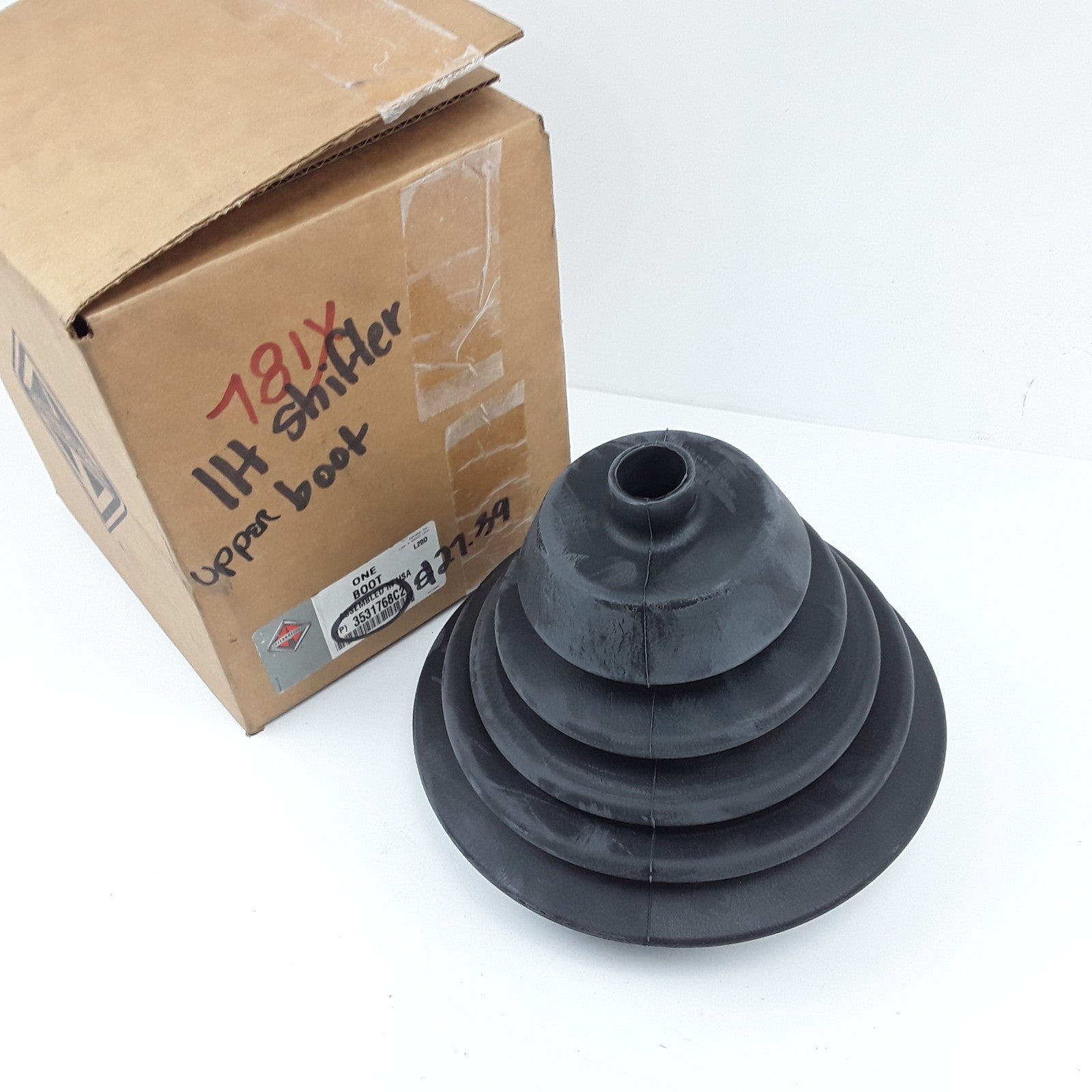 OEM Shift Upper Boot International 2500 2600 3300 4100 5500i Lonestar Prostar