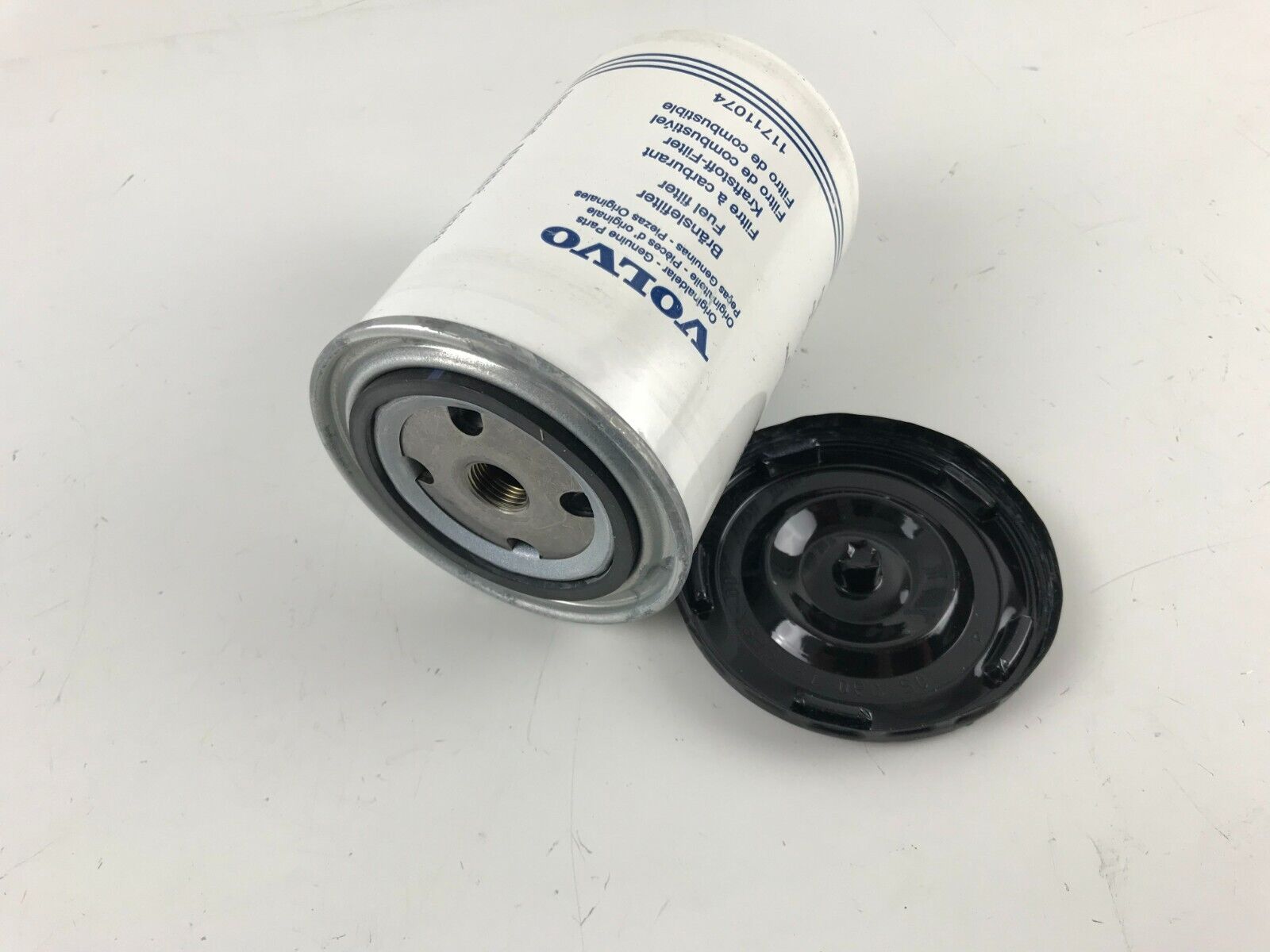GENUINE OEM Volvo 11711074 Fuel Filter VOE11711074 Ref BF7888 SN99108 FAST SHIPP - HotCarParts