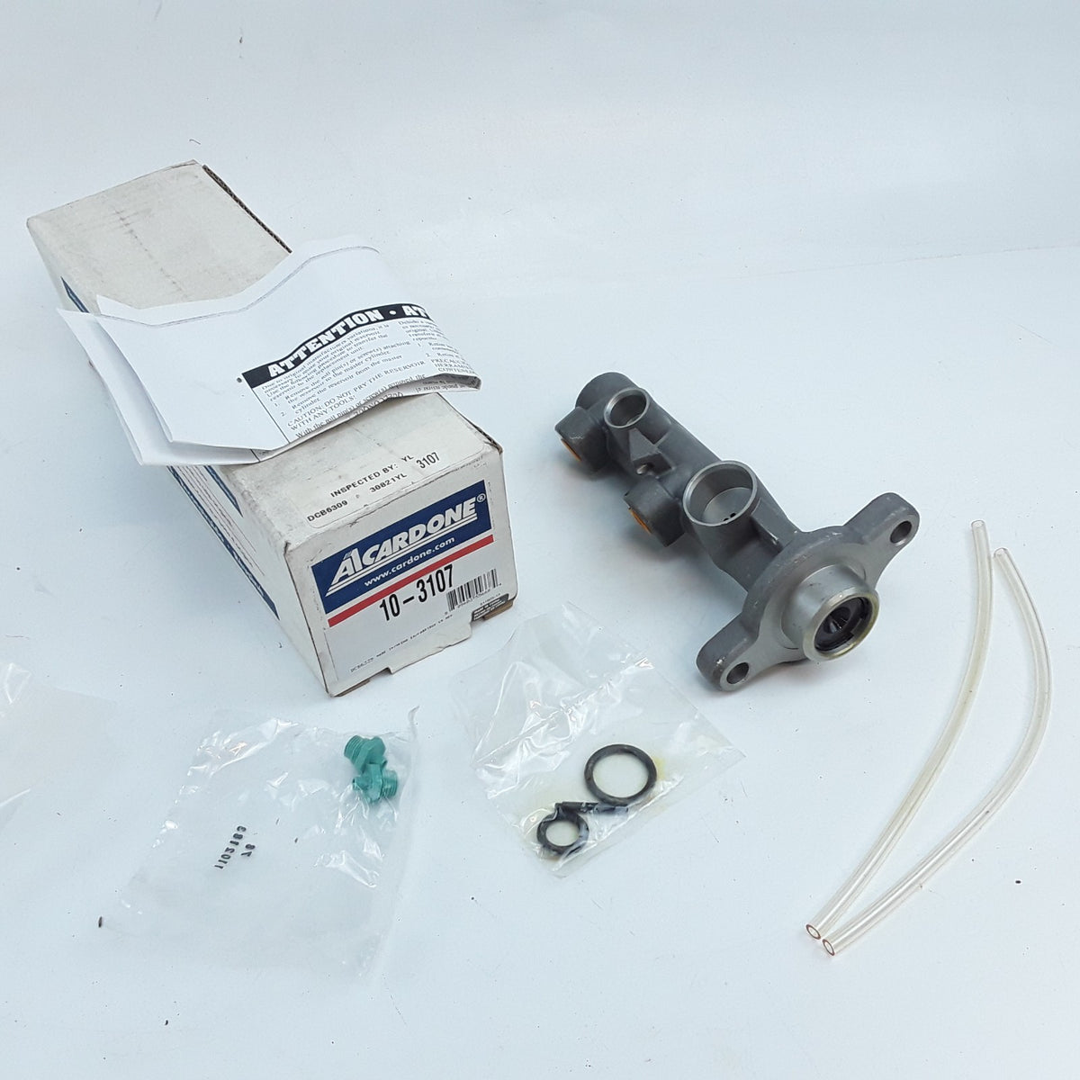 Brake Master Cylinder Fits Chevrolet Corvette Cadillac XLR (2004 2005 2006-2008)