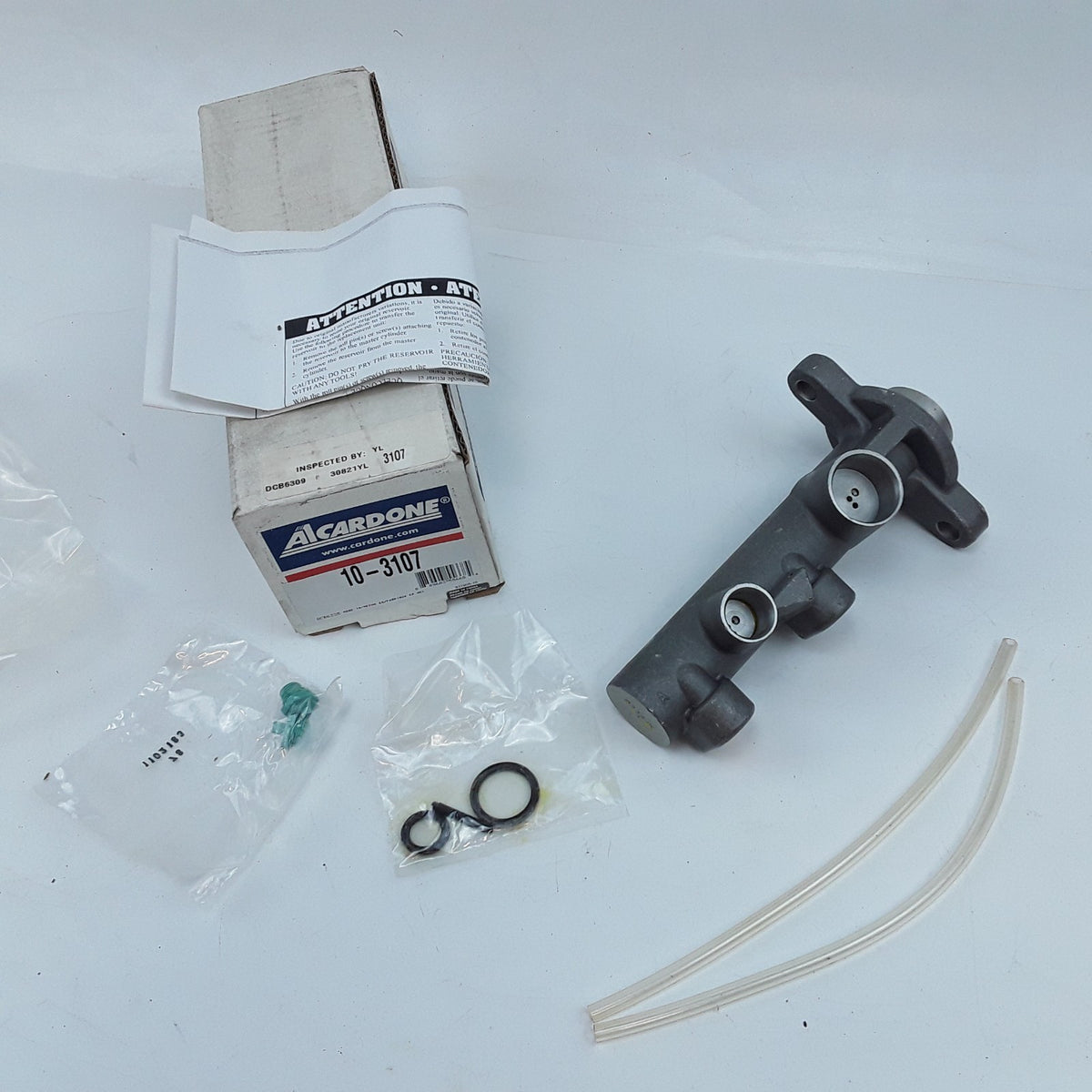 Brake Master Cylinder Fits Chevrolet Corvette Cadillac XLR (2004 2005 2006-2008)