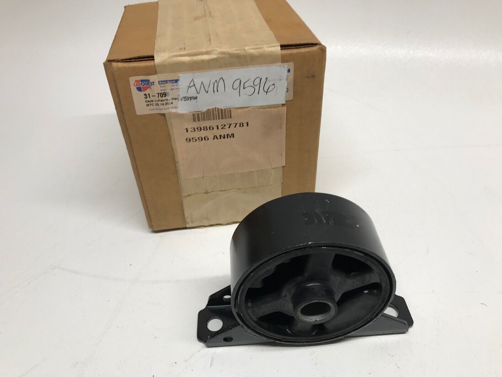 Engine Mount CARQUEST 31-7096 for Volvo S40, V40 FAST SHIPPING - HotCarParts