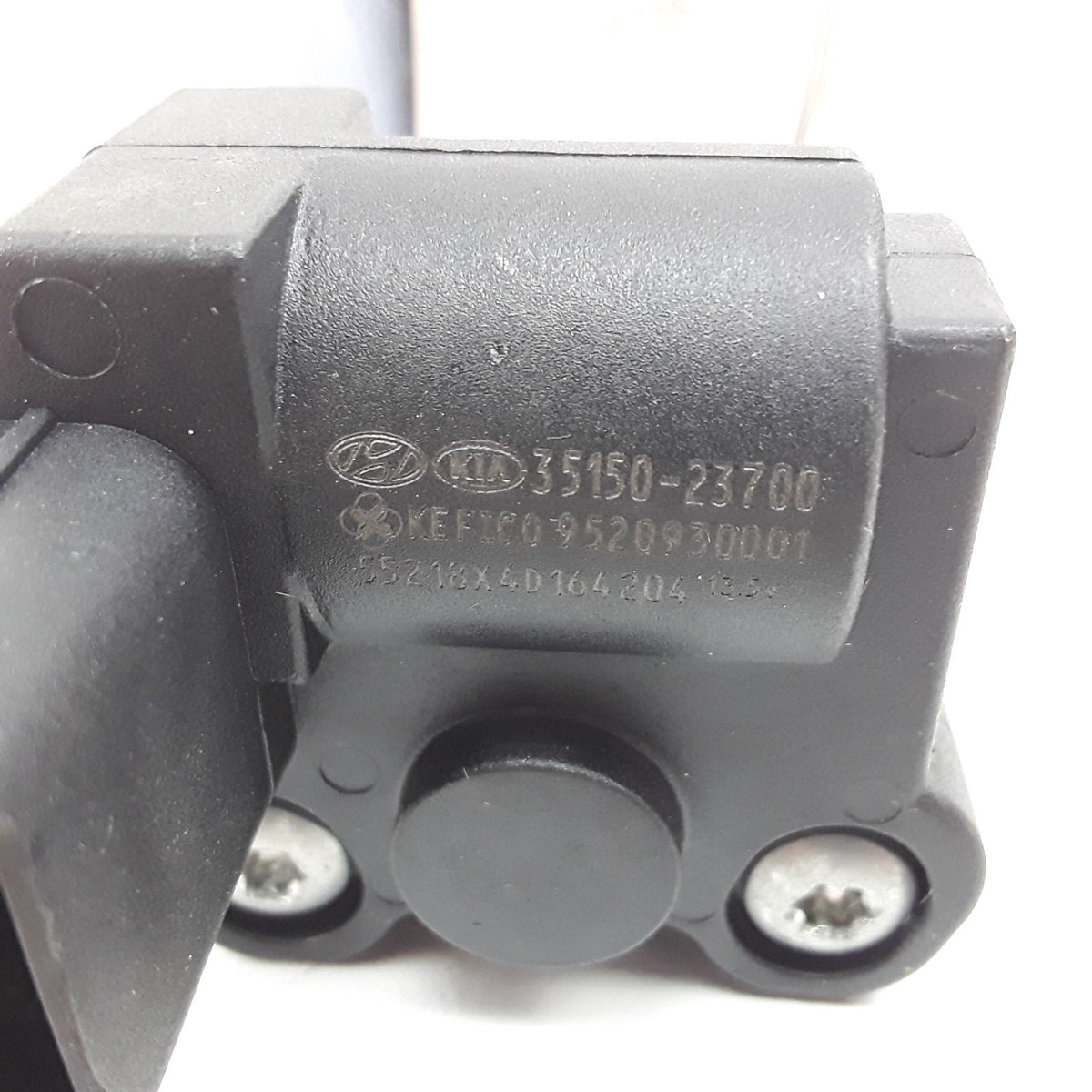 Idle Air Control Valve For Kia Sportage Spectra Hyundai Tucson Elantra 2003-2010