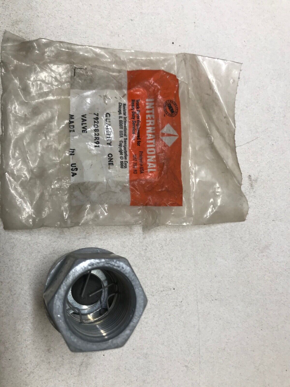 OEM INTERNATIONAL VALVE 792082R91 / Navistar MADE IN USA FAST SHIPPING - HotCarParts