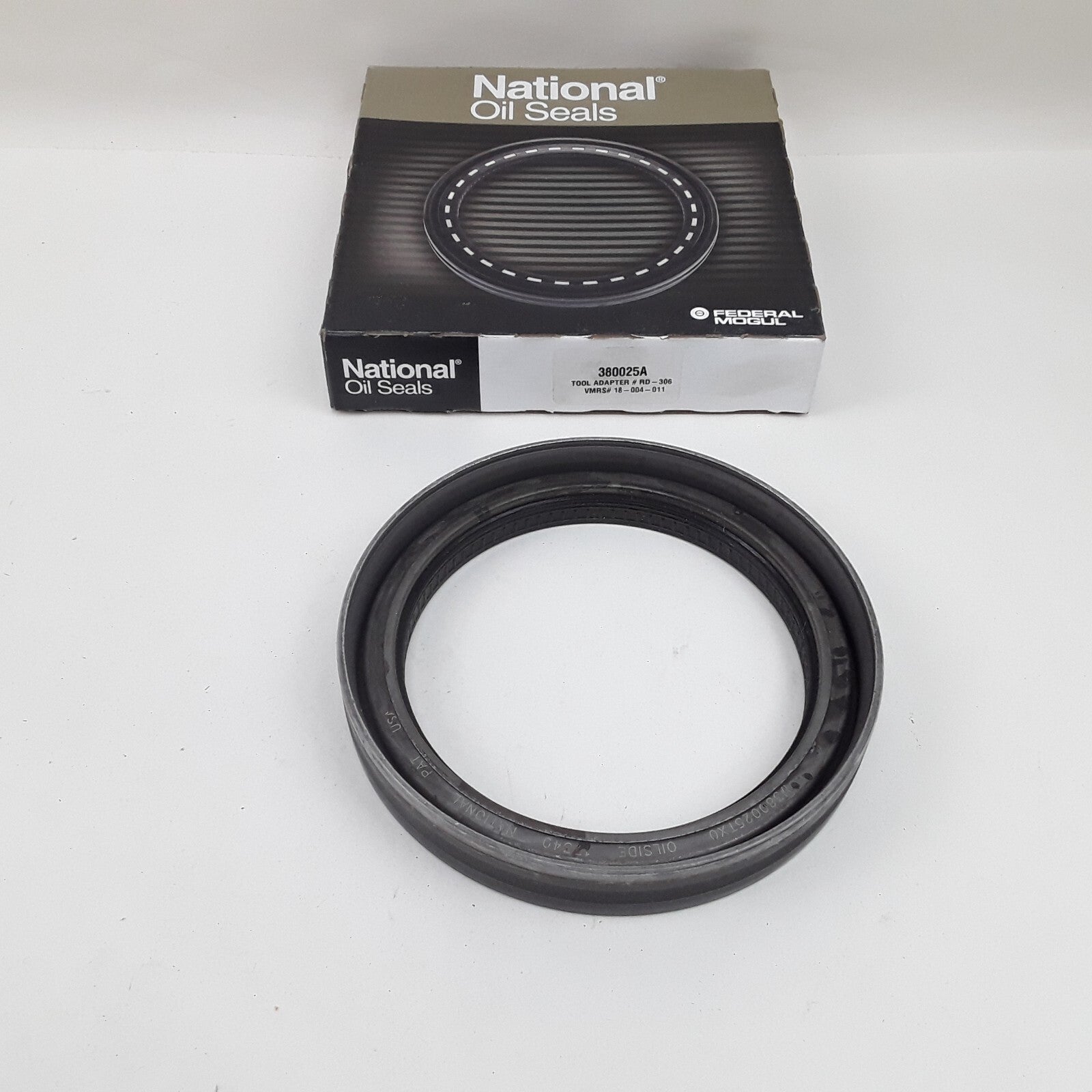National Bearings Car Truck Gold 38 Series Oil Bath Wheel Seal Width 0.937