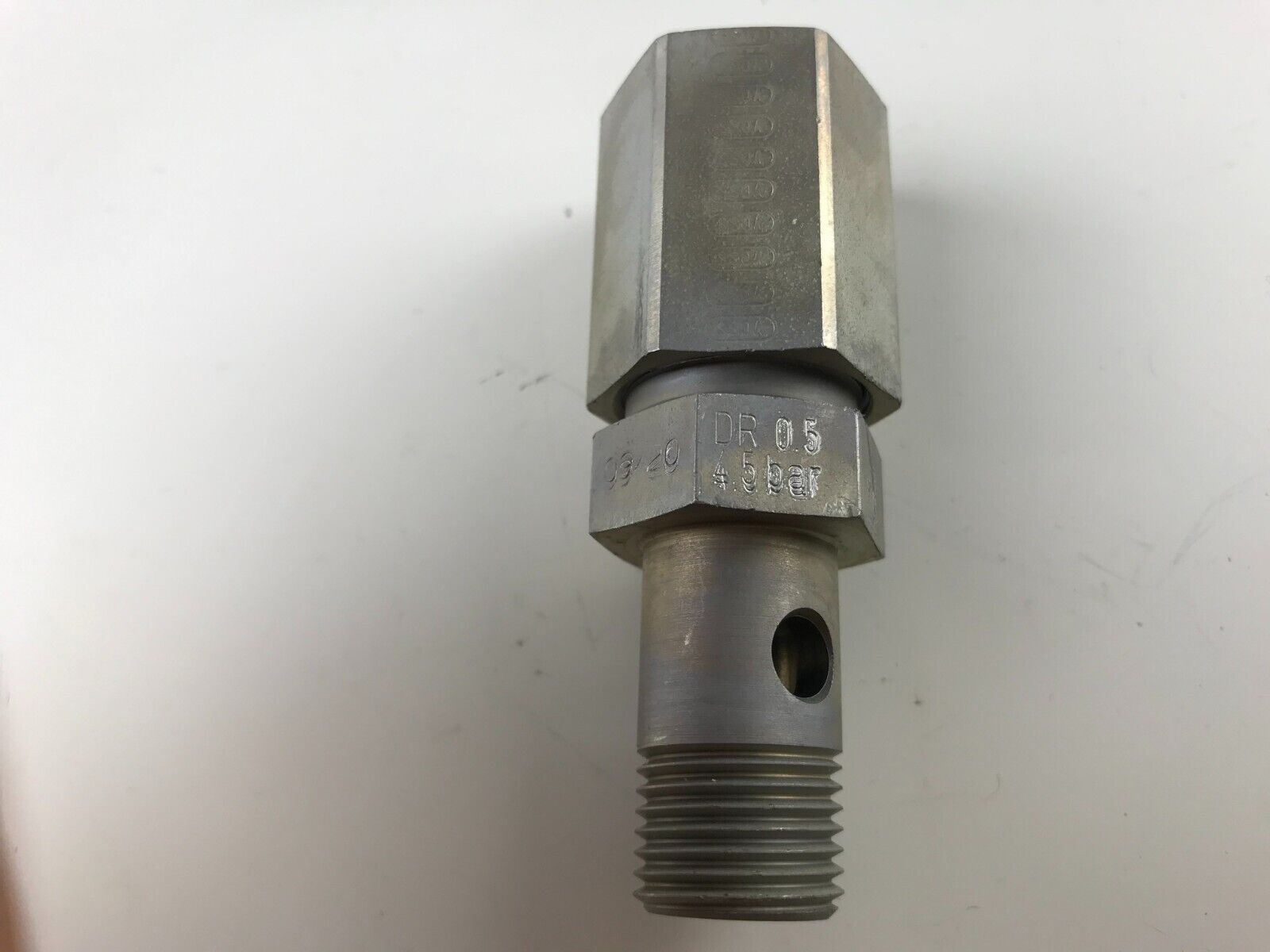 GENUINE OEM Detroit Diesel VALVE A9060920910 DDEA9060920910 for Mercedes 926 - HotCarParts