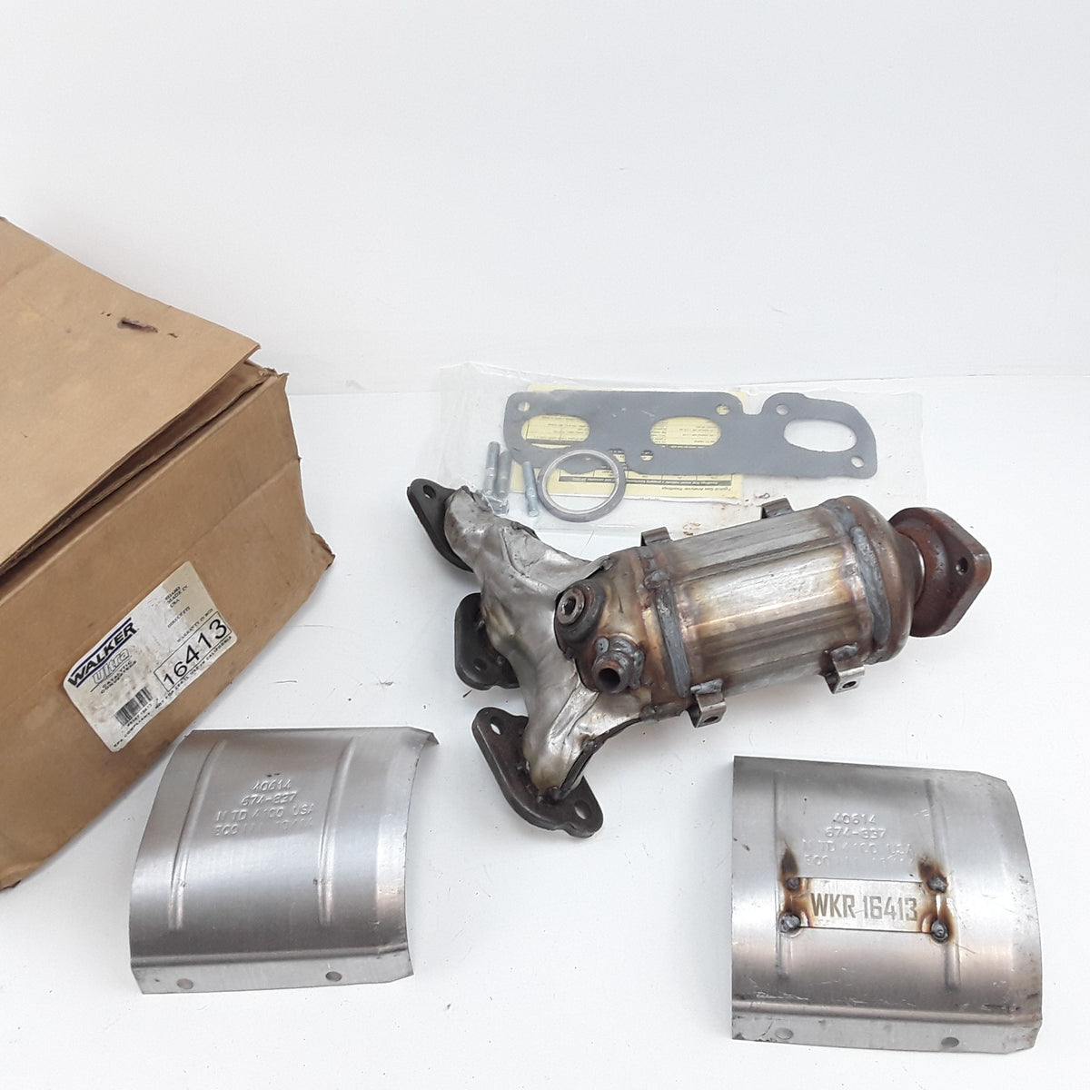 Catalytic Converter W/ Integrated Exhaust Manifold Fits Mazda 6 2003-2005 3.0L