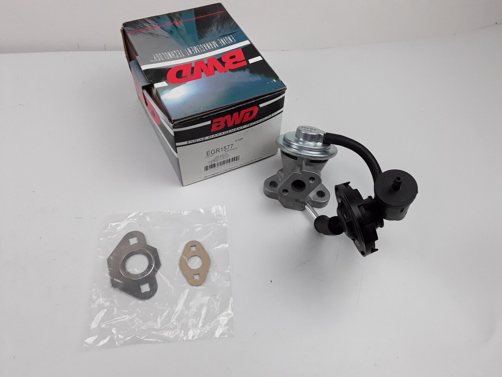 EGR Valve for Chrysler Grand Voyager Dodge Caravan Town & Country 2001 2002 3.3L - HotCarParts