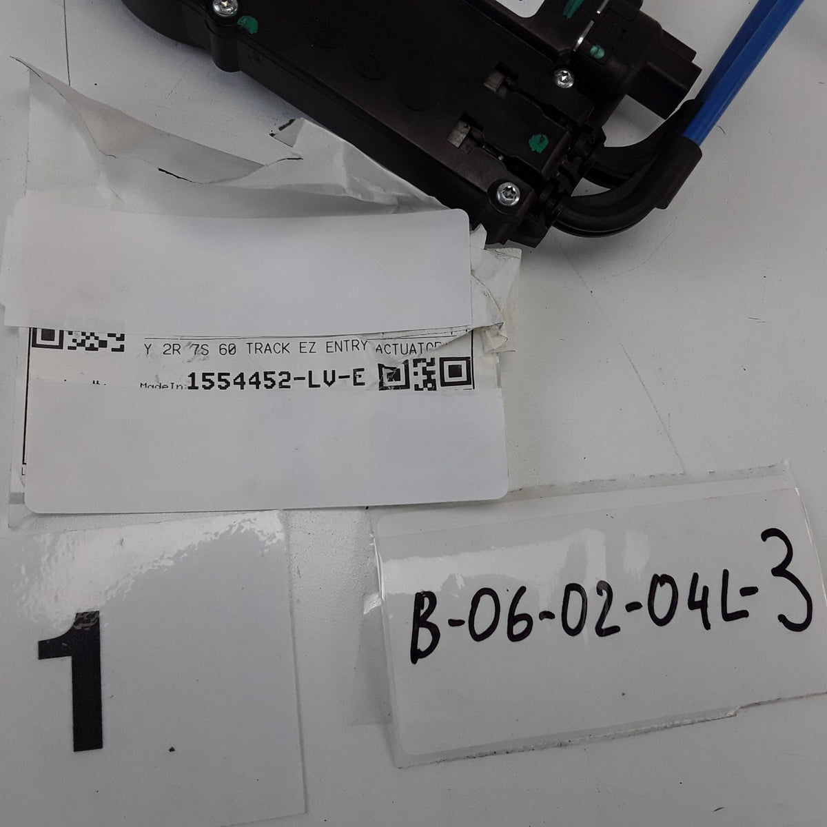 2022-2025 For Tesla Model Y 7-Seat LH Easy-Entry Actuator OEM 1554452-LV-E