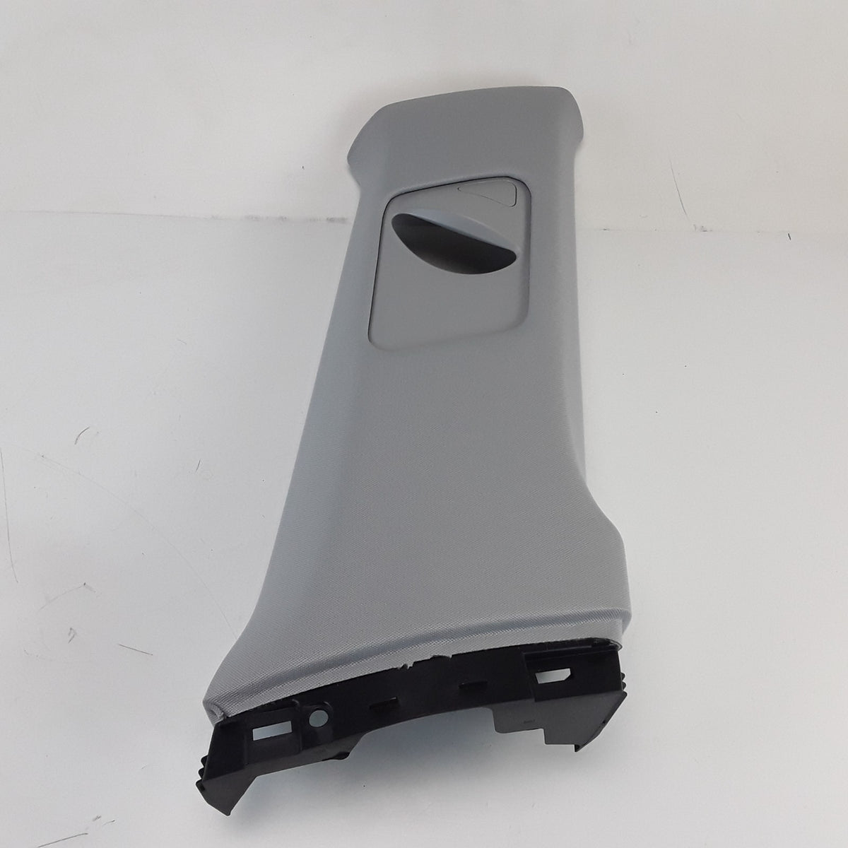 Juniper Right Upper B Pillar Trim For Tesla Model Y 1935482-70-E