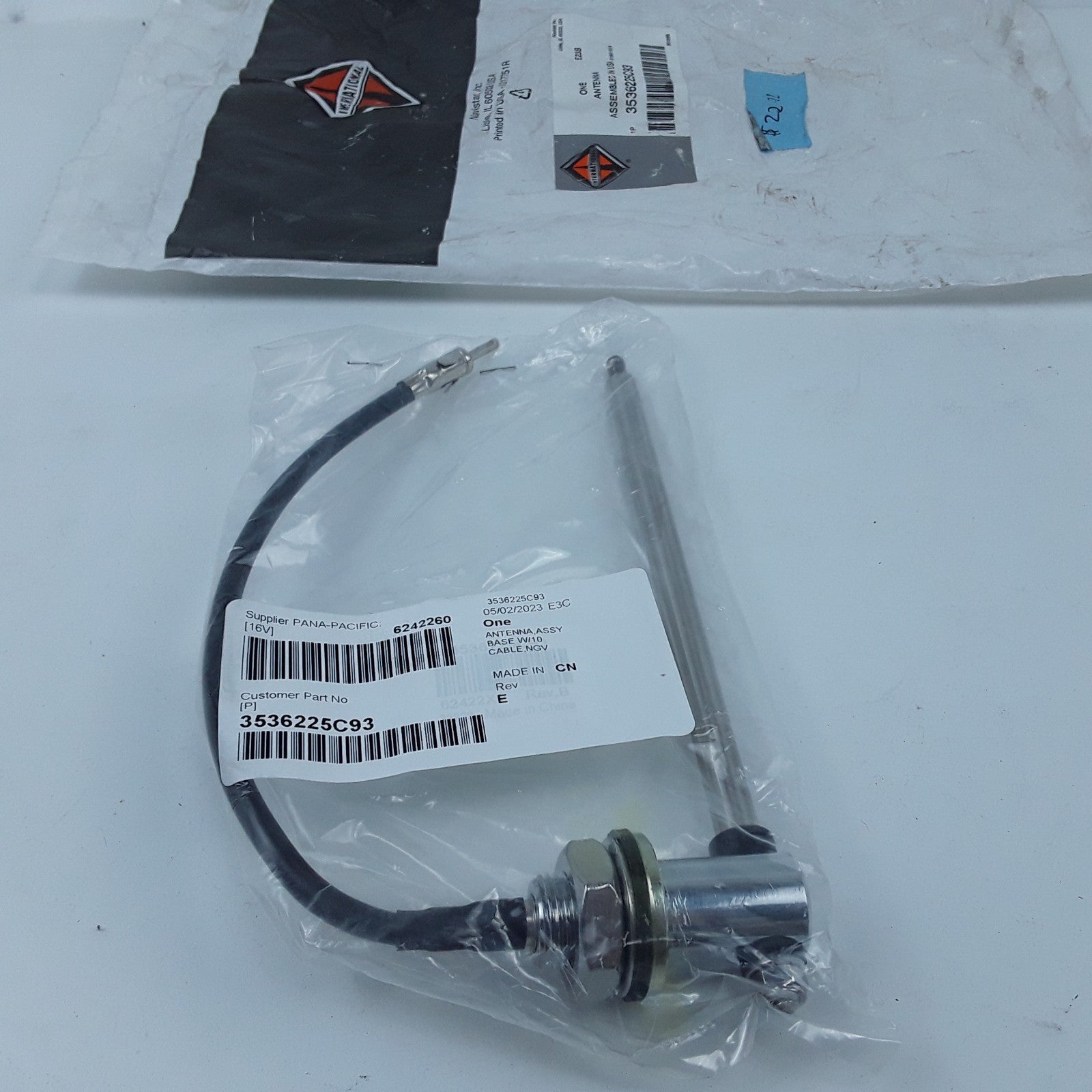 OEM International 3536225C93 Antenna Base Assembly For International Navistar