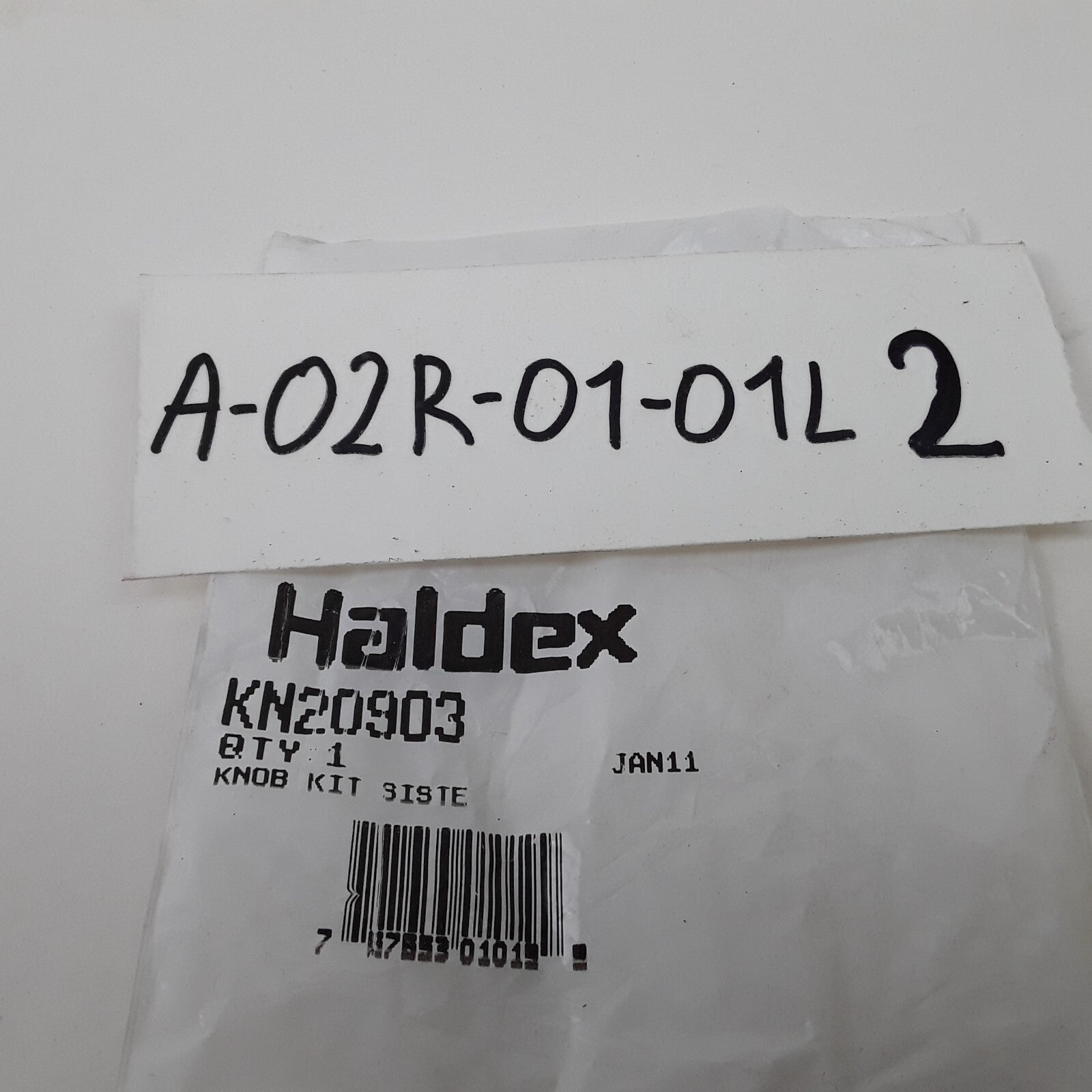 Haldex - Dash Knob - For Pin Type Push-Pull Valves, Yellow, 3/8" Mounting Shaft