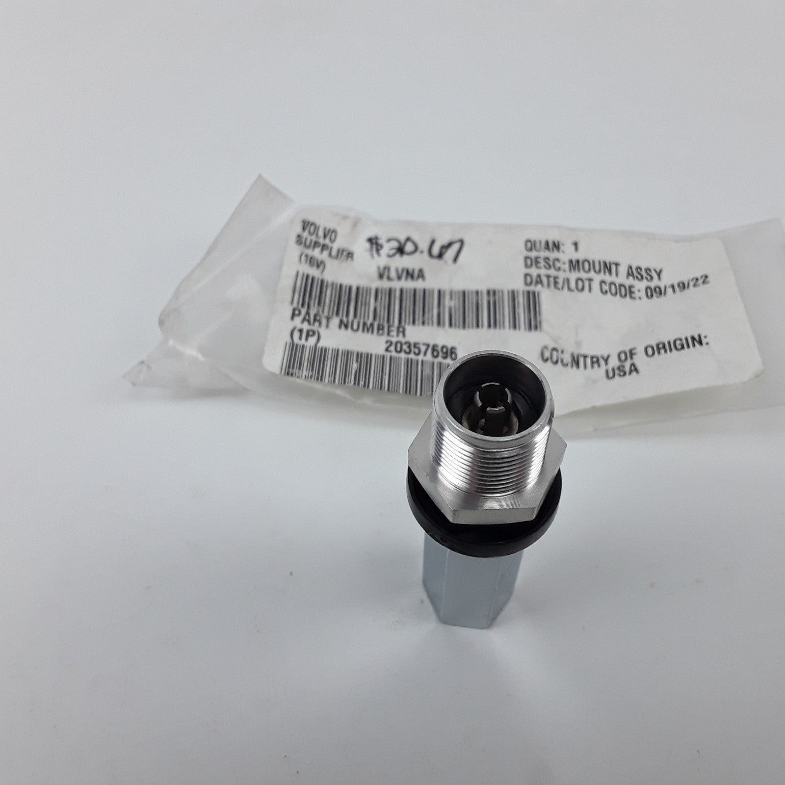 CB Radio Connector 20357696 For Volvo Radio Heavy-Duty Truck's Cabin