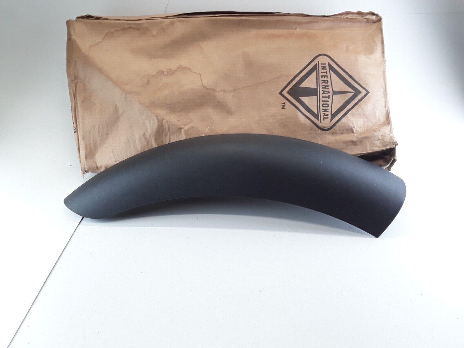 Navistar International 3542051C3 EXTENSION LH LEFT FRONT FENDER FREE SHIPPING - HotCarParts